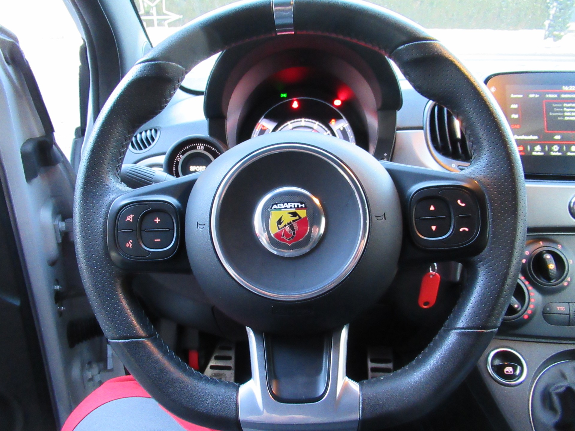 FIAT 595 1.4 16V Turbo Abarth 595-image-4