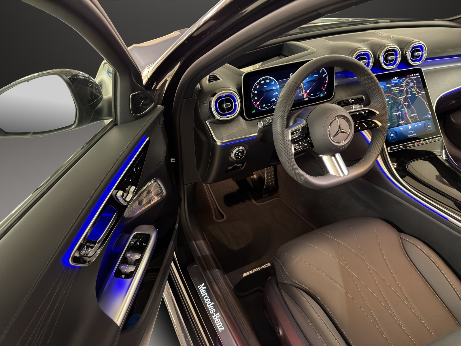 MERCEDES-BENZ C 200 T 4 Matic-image-11