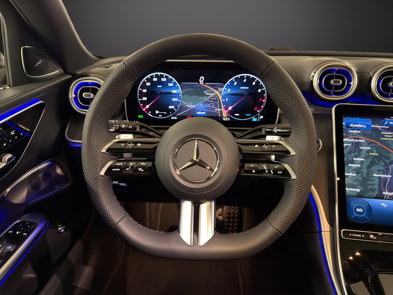 MERCEDES-BENZ C 200 T 4 Matic-image-10
