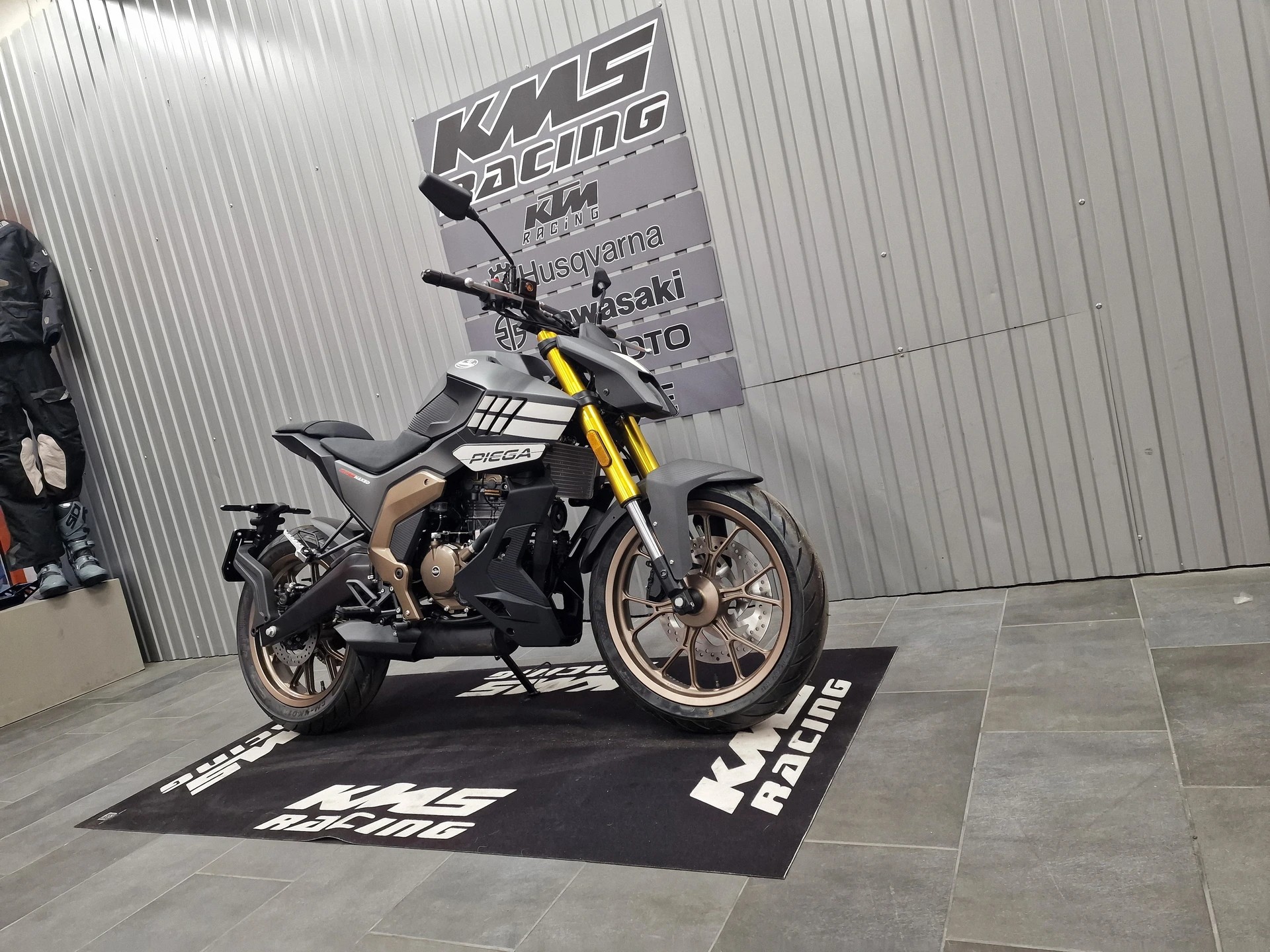 MONDIAL Piega 125-showroom-element-1