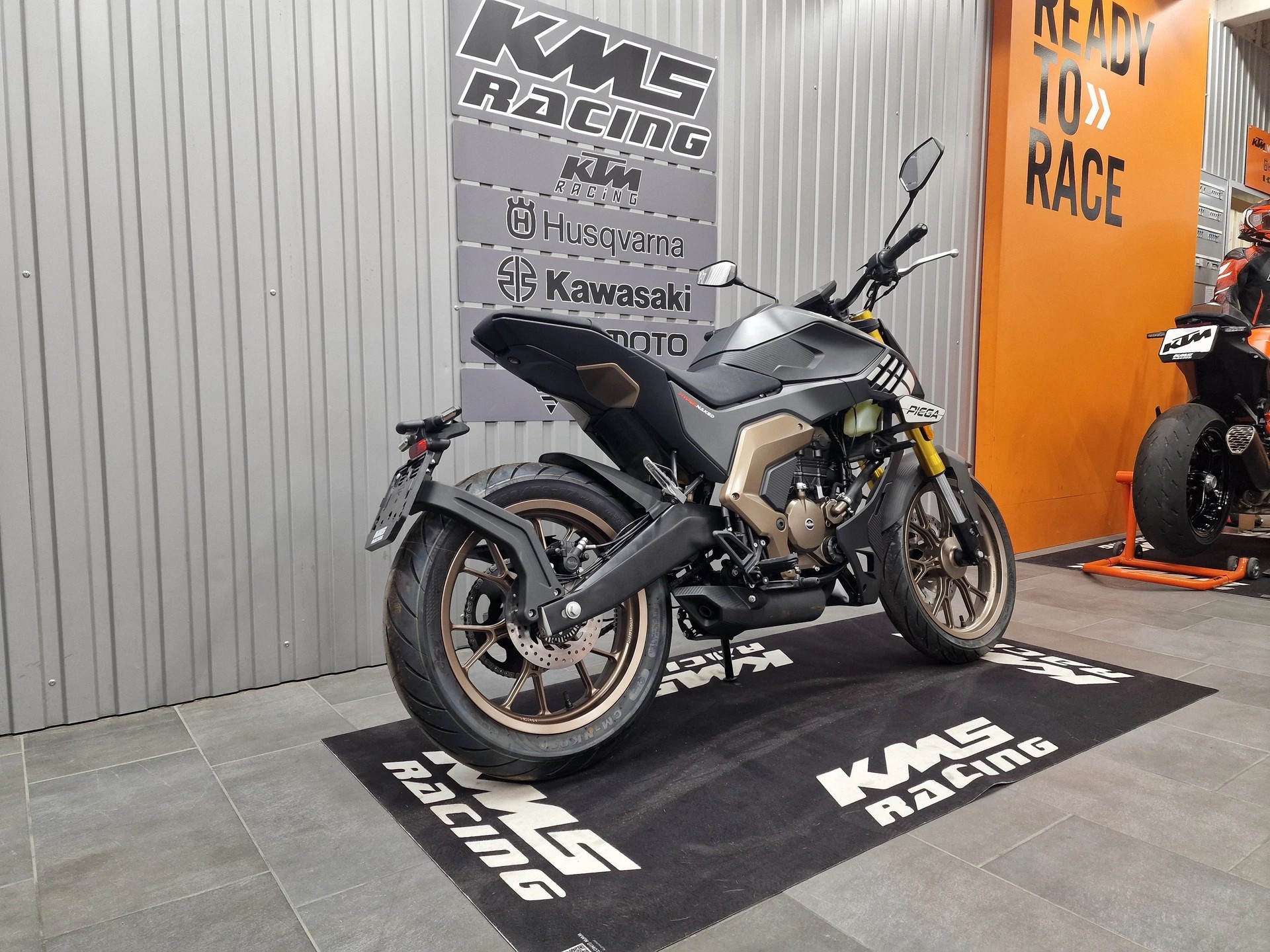 MONDIAL Piega 125-showroom-element-2