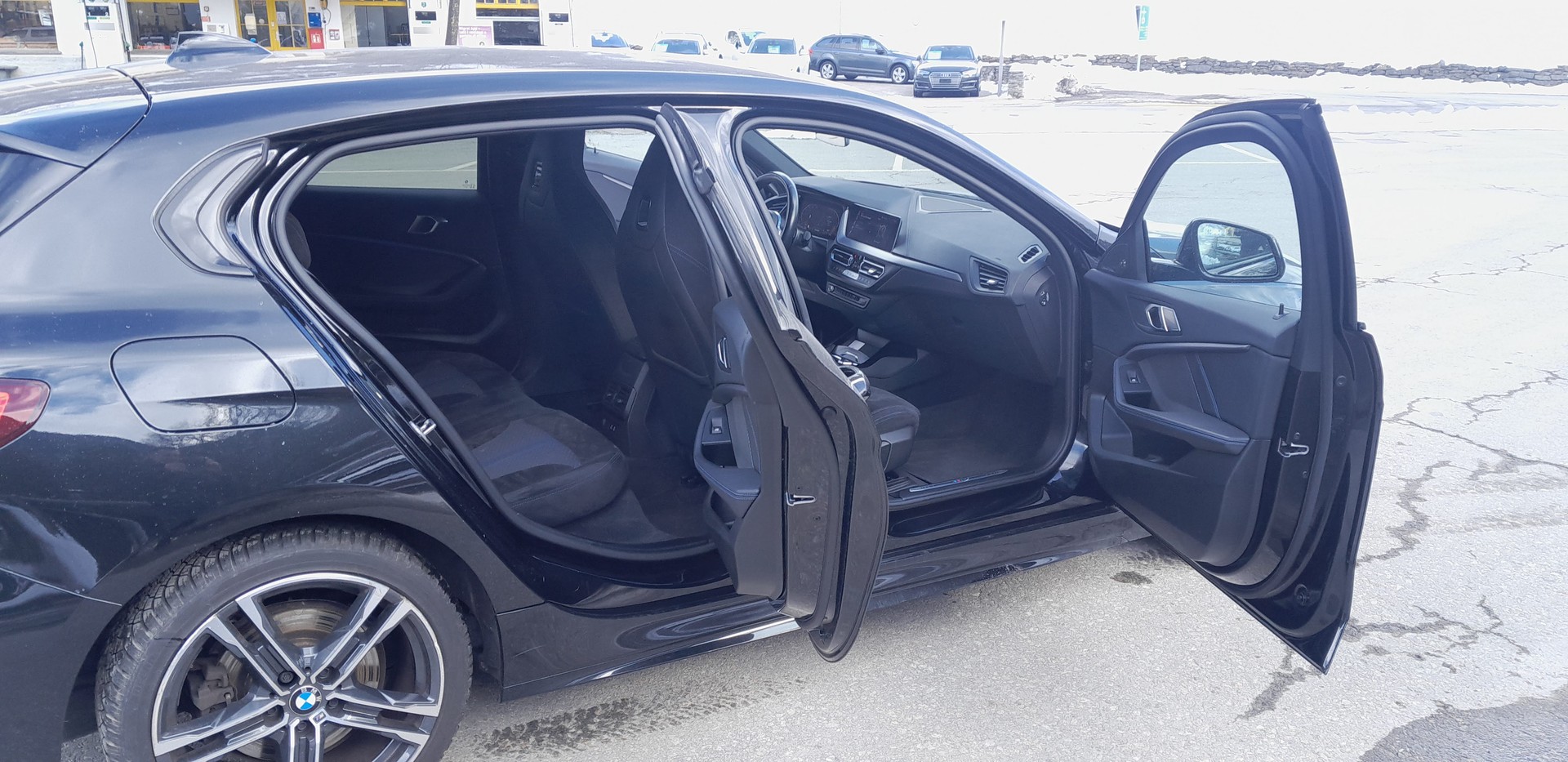 BMW 120d xDrive Steptronic M Sport-image-7