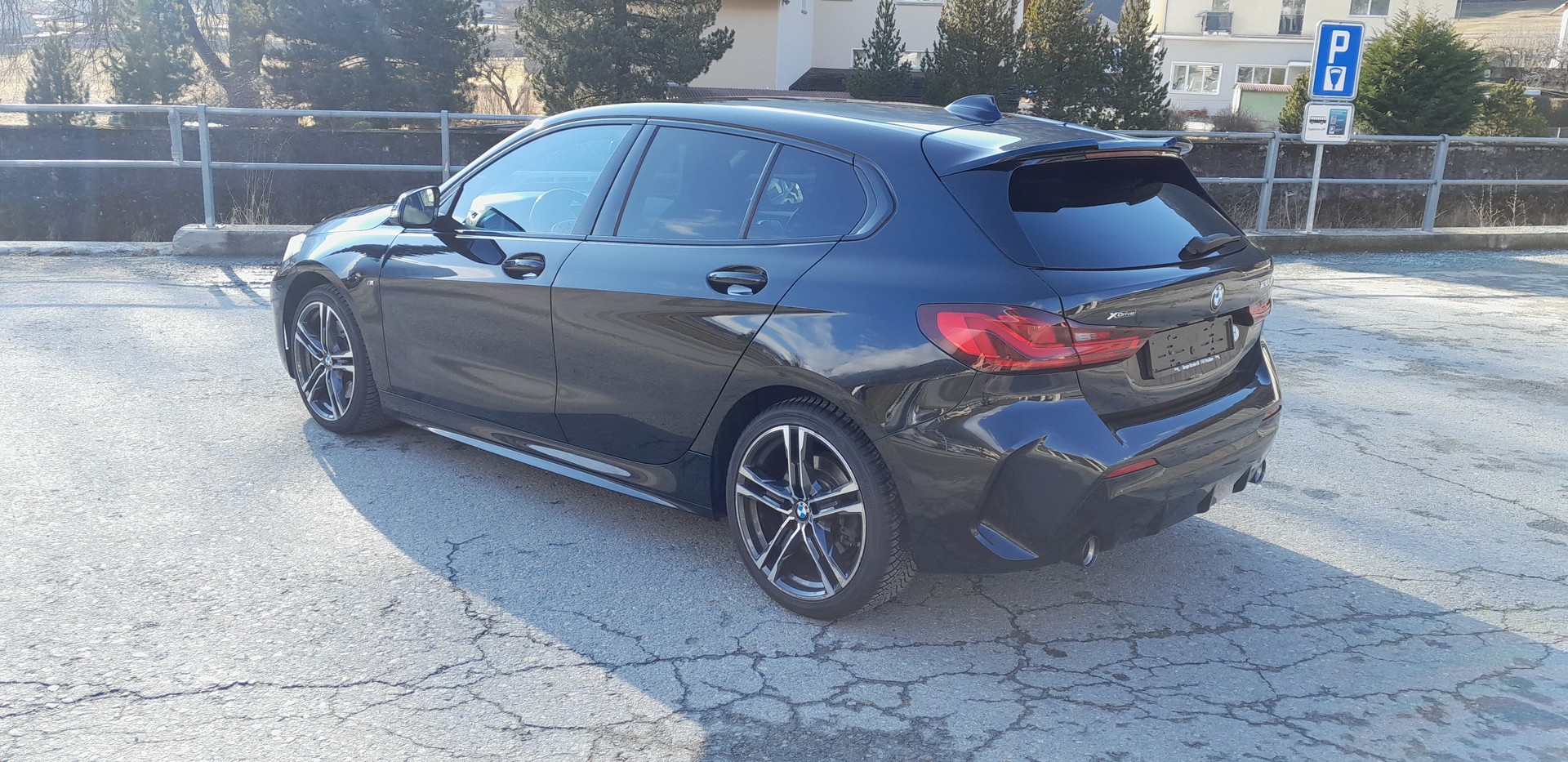 BMW 120d xDrive Steptronic M Sport-image-4