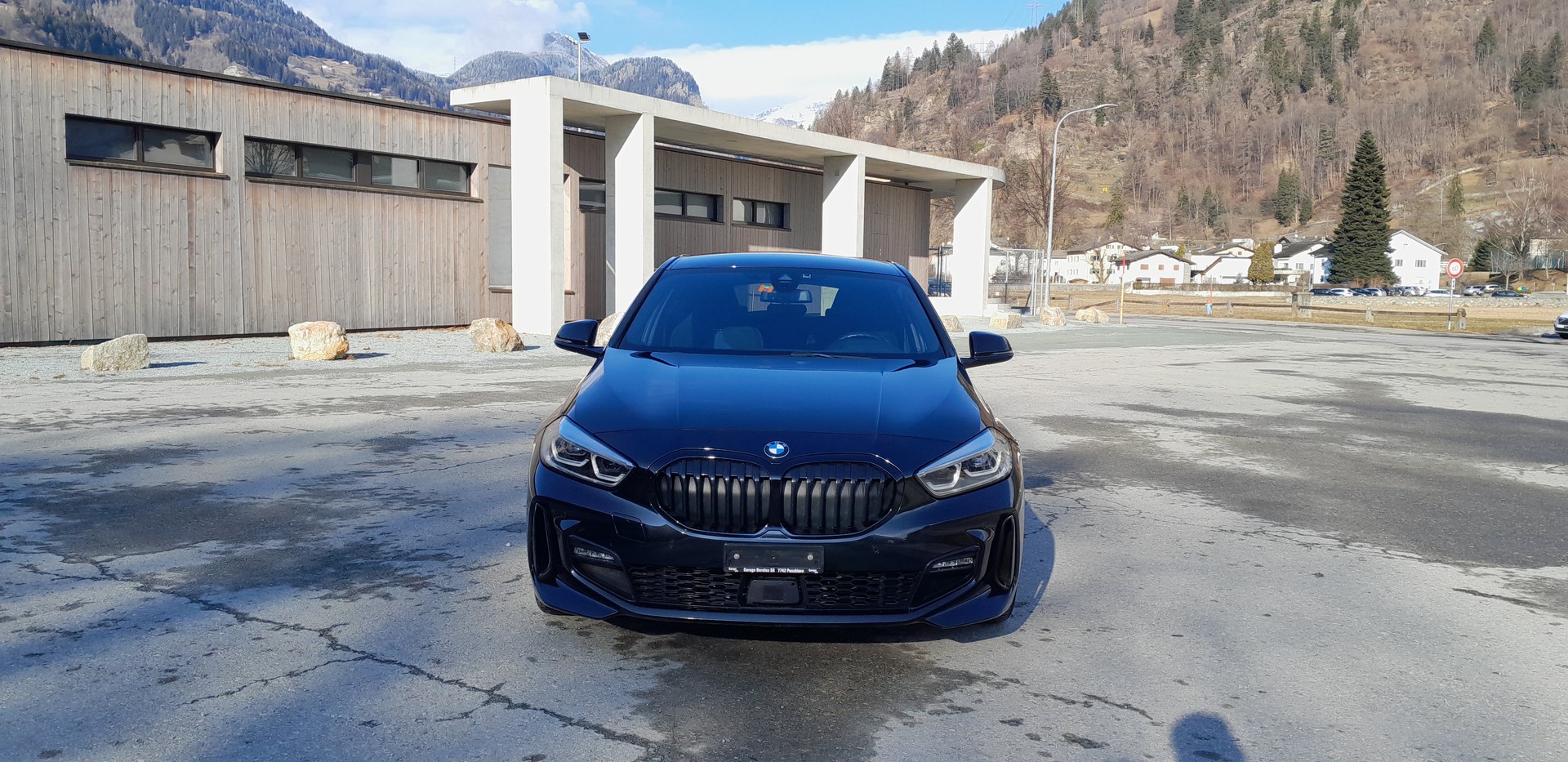 BMW 120d xDrive Steptronic M Sport-image-1