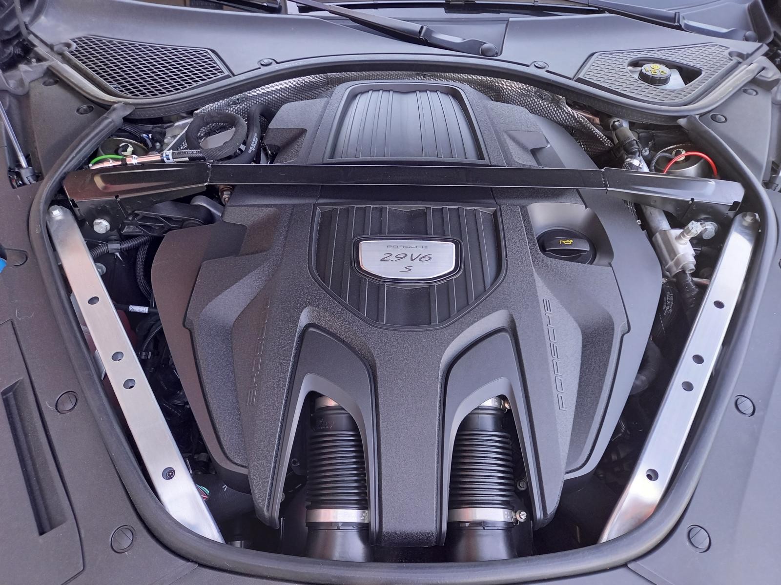 PORSCHE Panamera 4S PDK-image-16