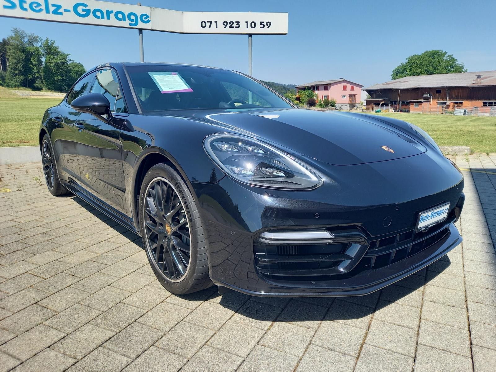 PORSCHE Panamera 4S PDK-image-3