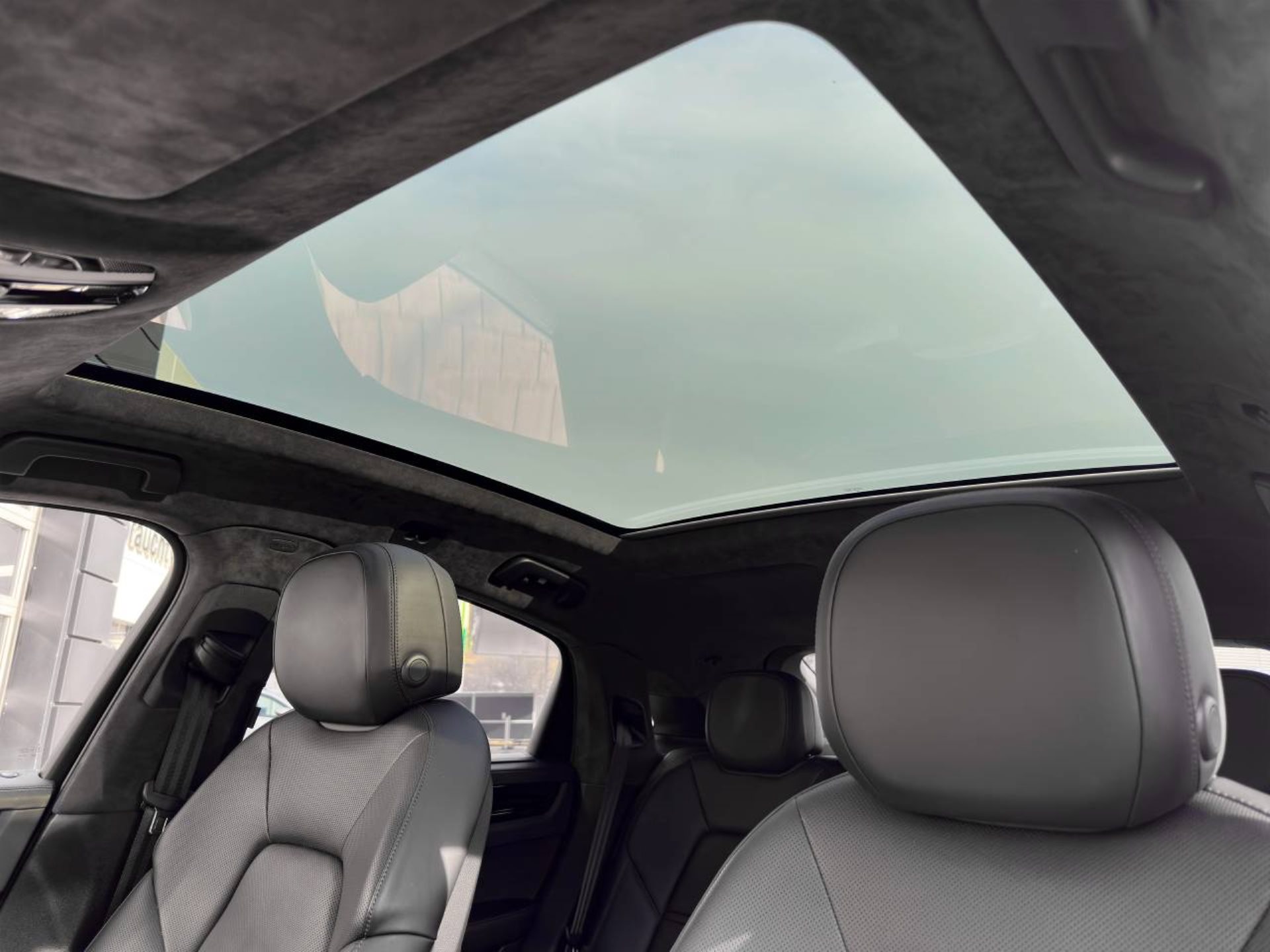 PORSCHE Cayenne Turbo Coupé-image-22