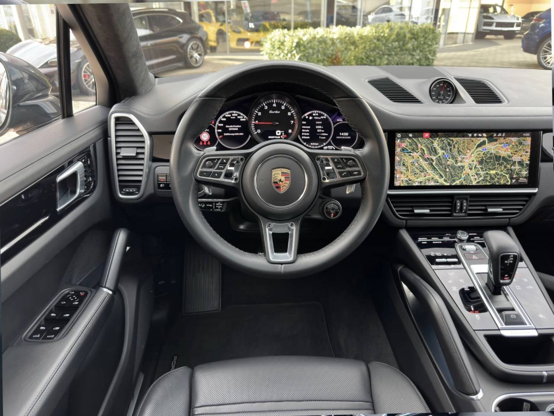 PORSCHE Cayenne Turbo Coupé-image-4