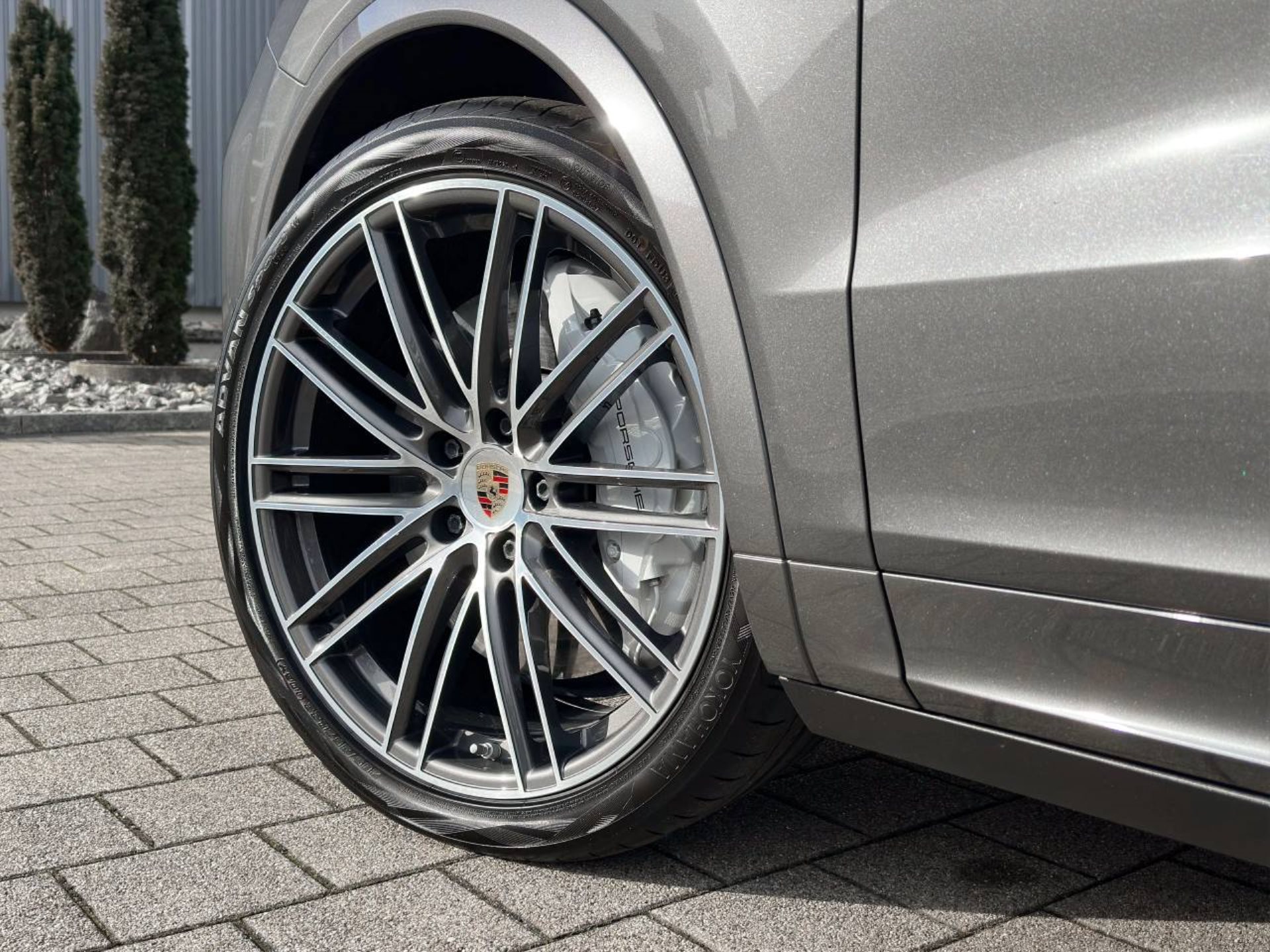 PORSCHE Cayenne Turbo Coupé-image-24