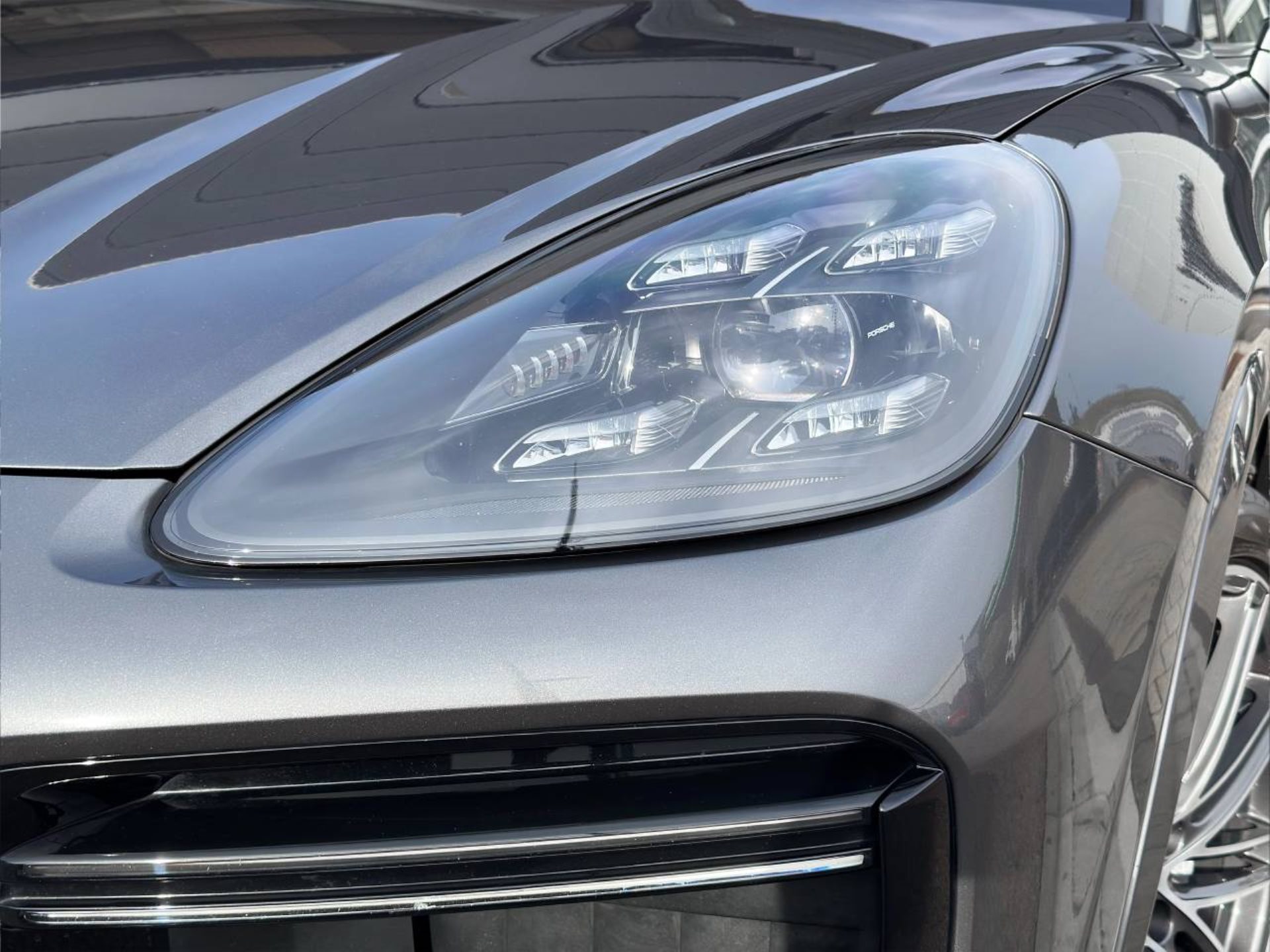 PORSCHE Cayenne Turbo Coupé-image-8