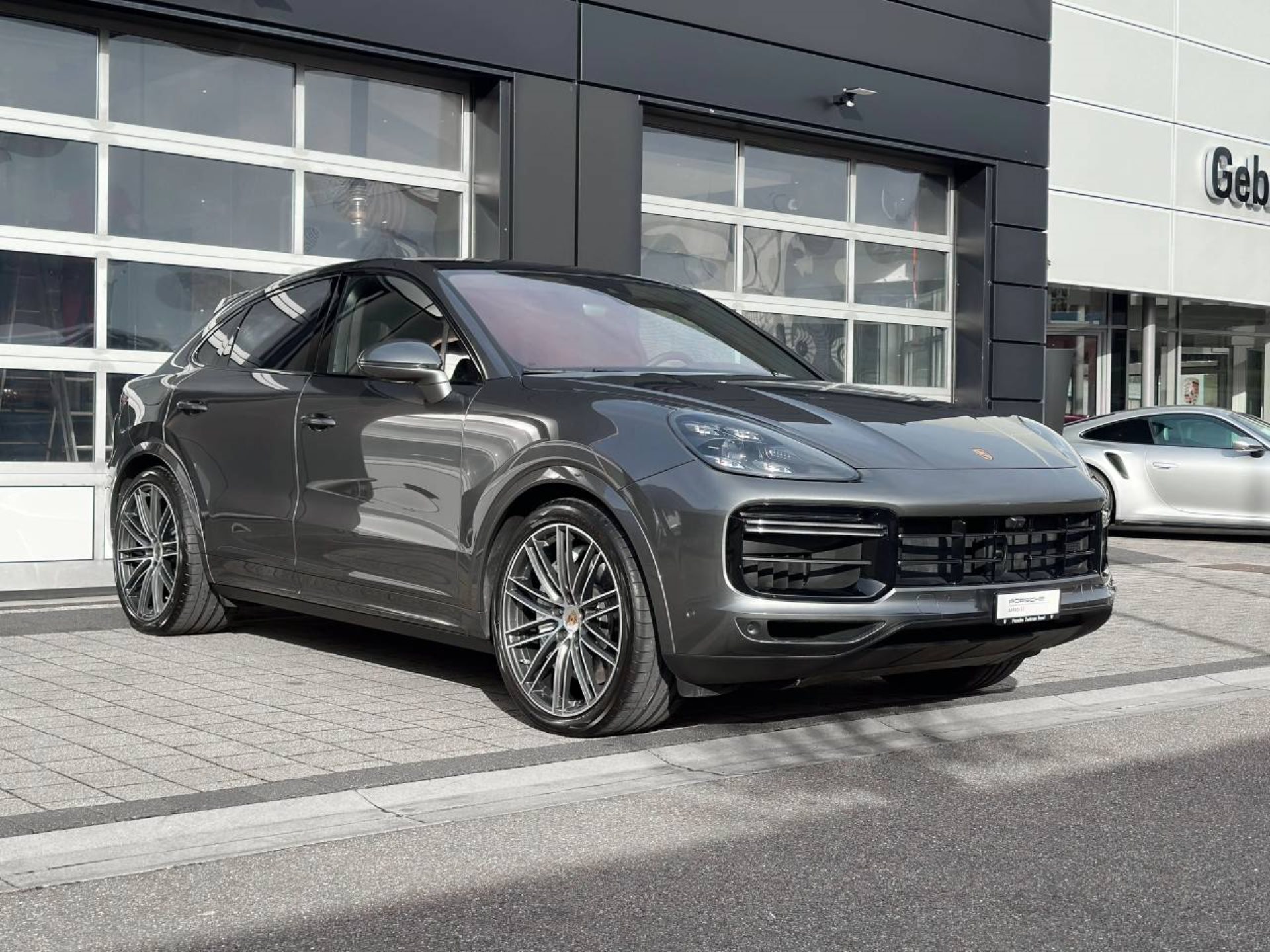 PORSCHE Cayenne Turbo Coupé-image-9