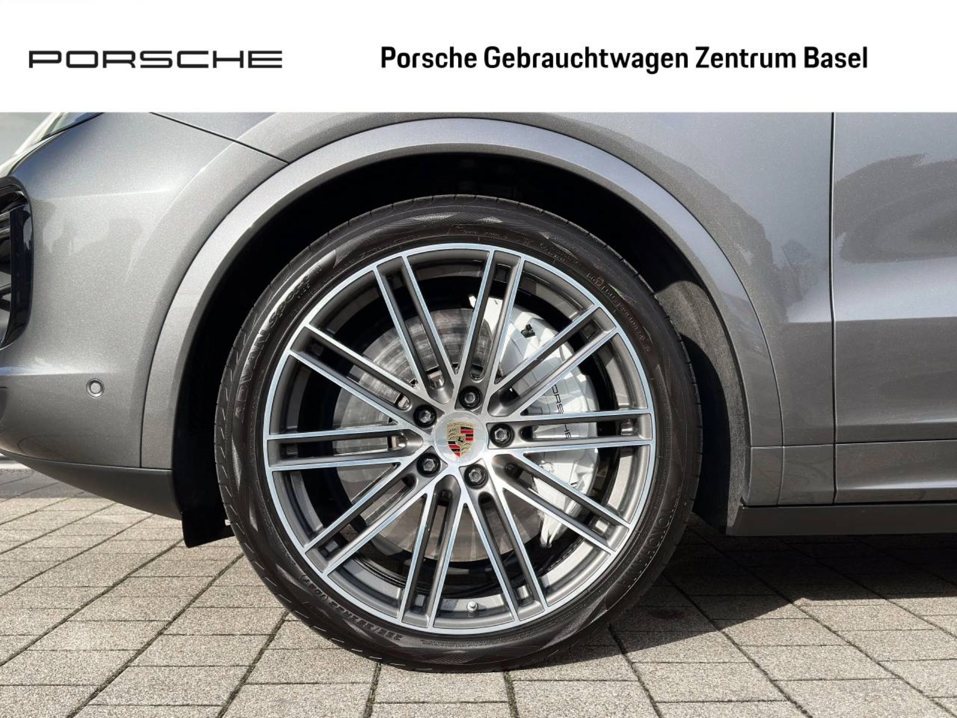 PORSCHE Cayenne Turbo Coupé-image-2
