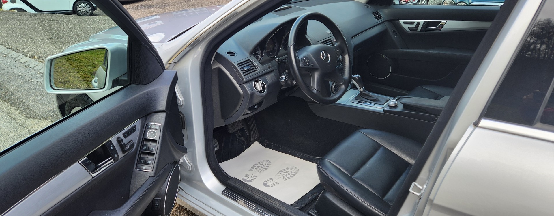 MERCEDES-BENZ C 350 CDI BlueEff. Avantgarde 4Matic 7G-Tronic-image-13
