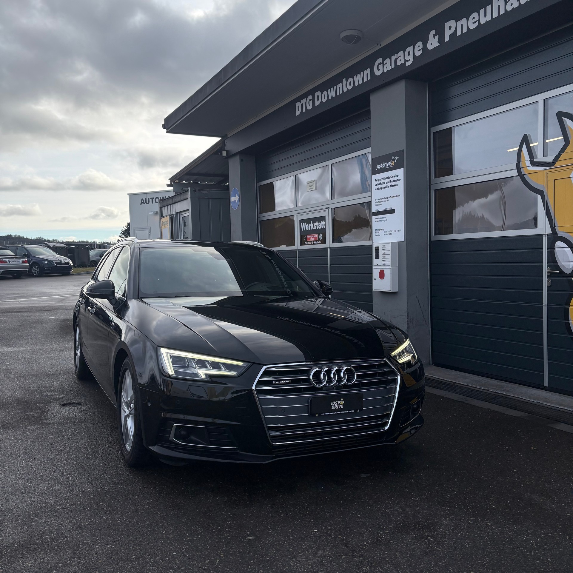 AUDI A4 Avant 3.0 TDI Design quattro tiptronic-image-0