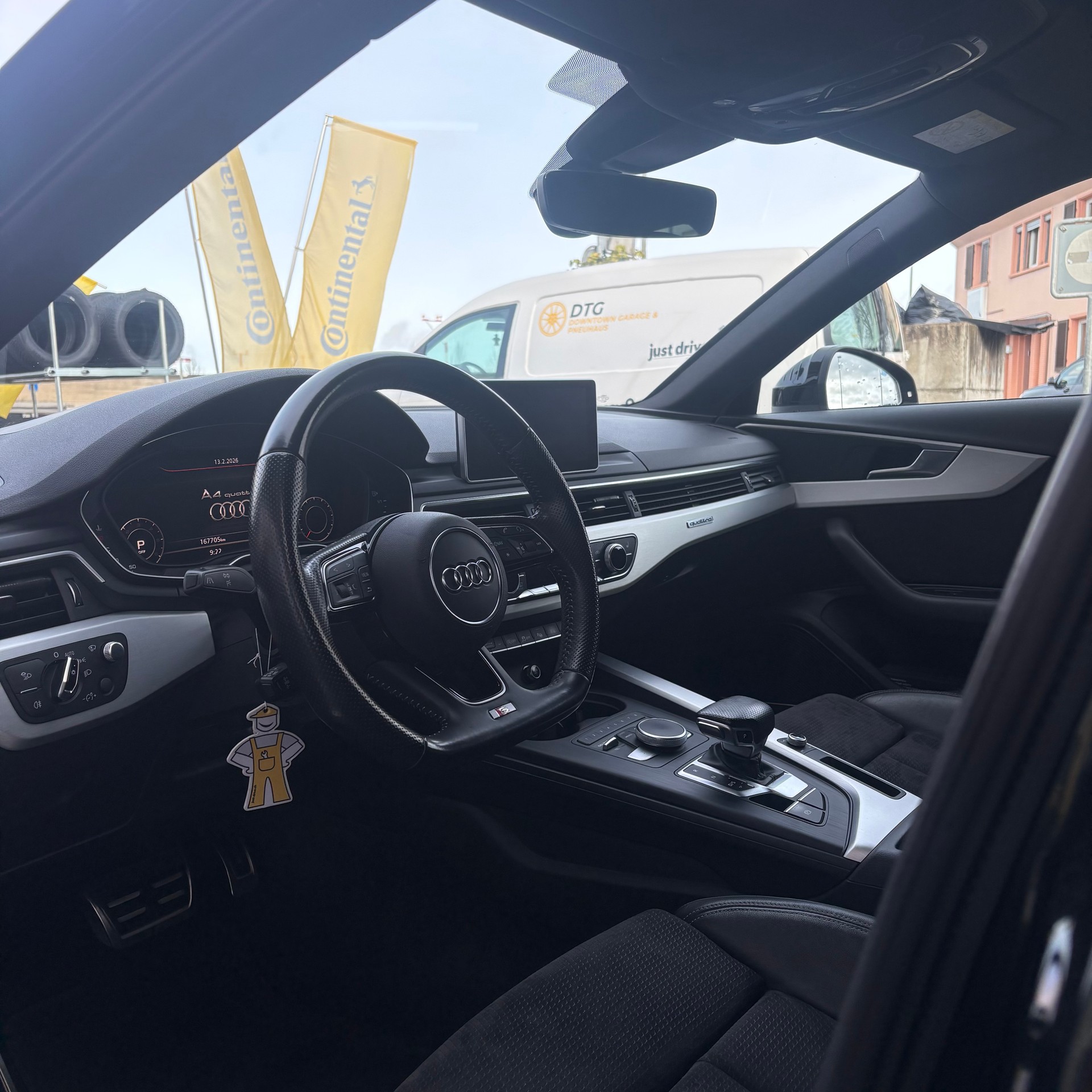 AUDI A4 Avant 3.0 TDI Design quattro tiptronic-image-5