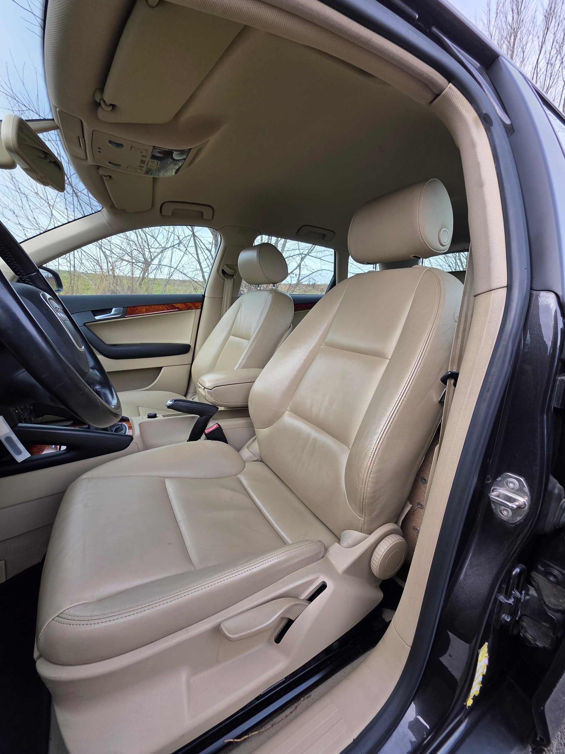 AUDI A3 Sportback 2.0 TDI Ambition-image-11