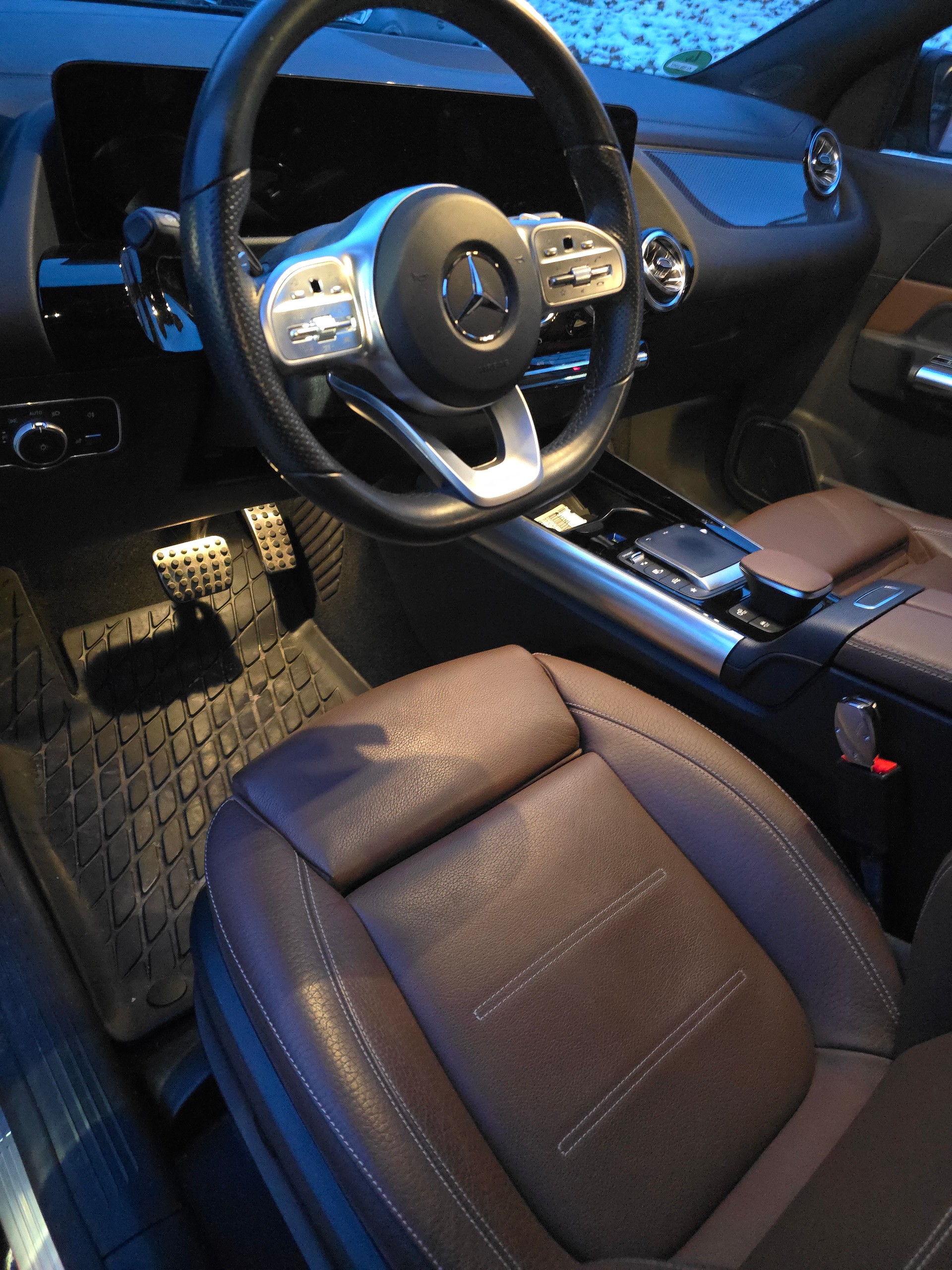 MERCEDES-BENZ GLA 35 AMG 4Matic 8G-Speedshift DCT-image-5