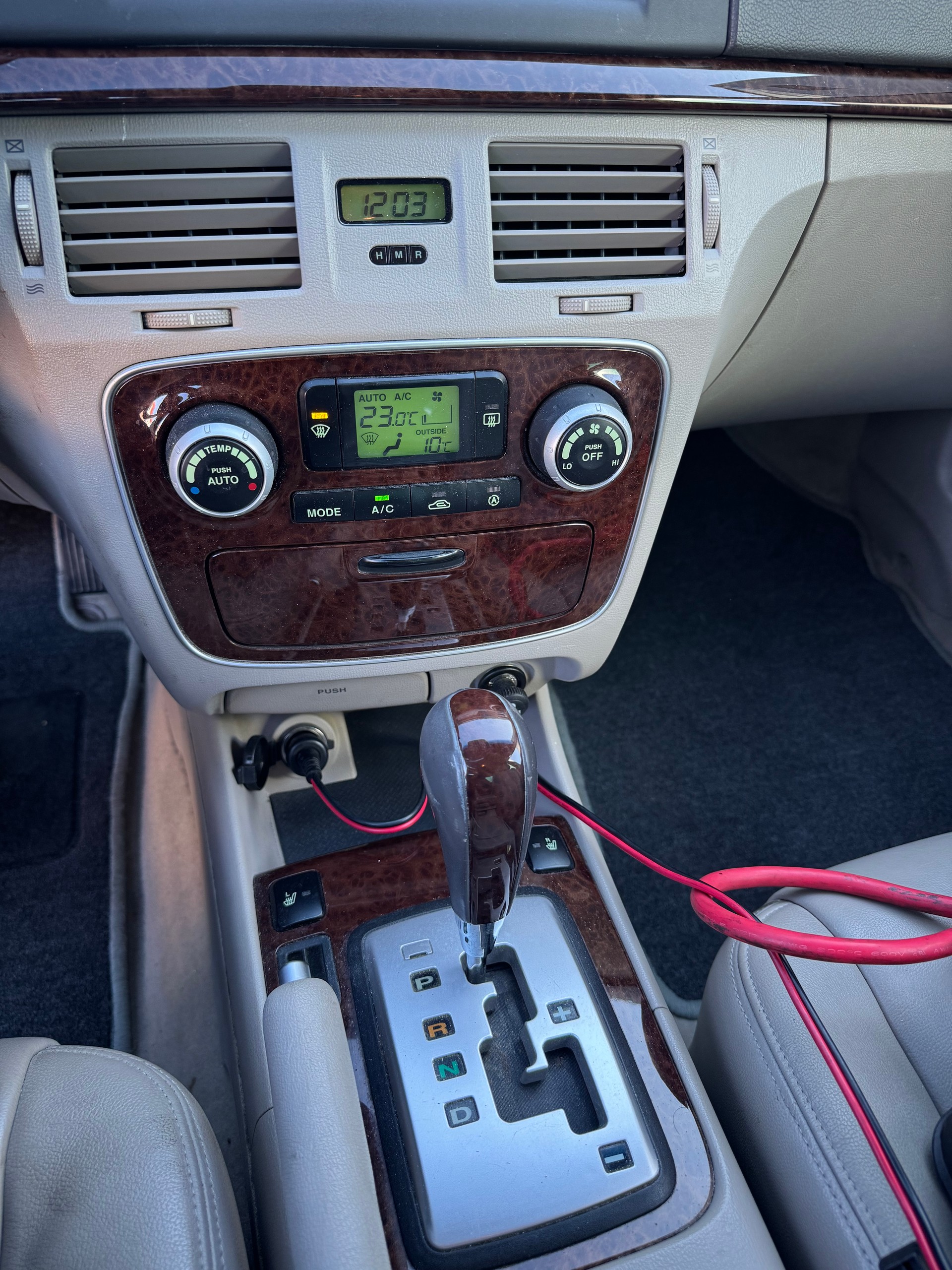 HYUNDAI Sonata 3.3 24V V6 GLS Automatic-image-9