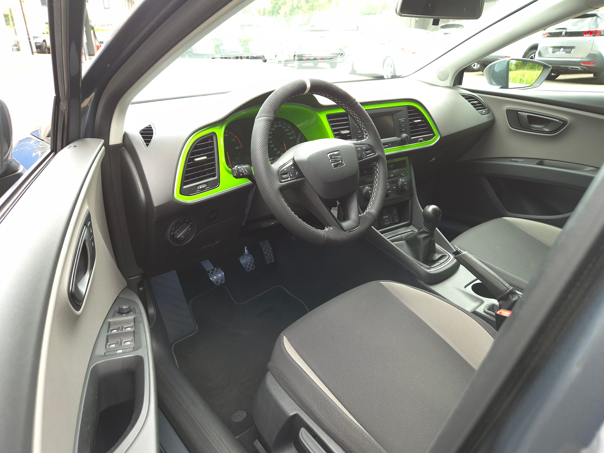SEAT Leon 1.0 Ecomotive TSI Reference-image-16