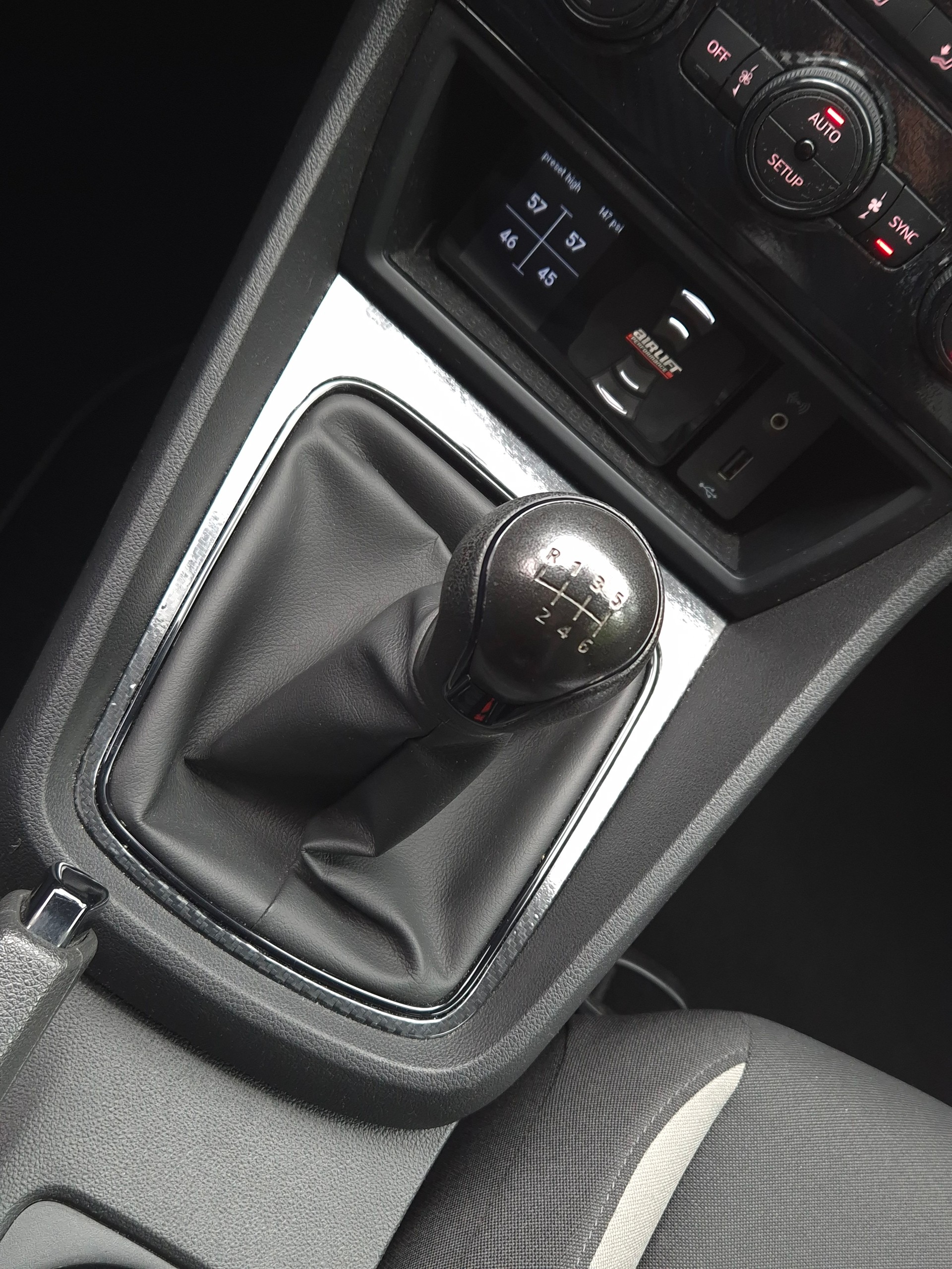 SEAT Leon 1.0 Ecomotive TSI Reference-image-22