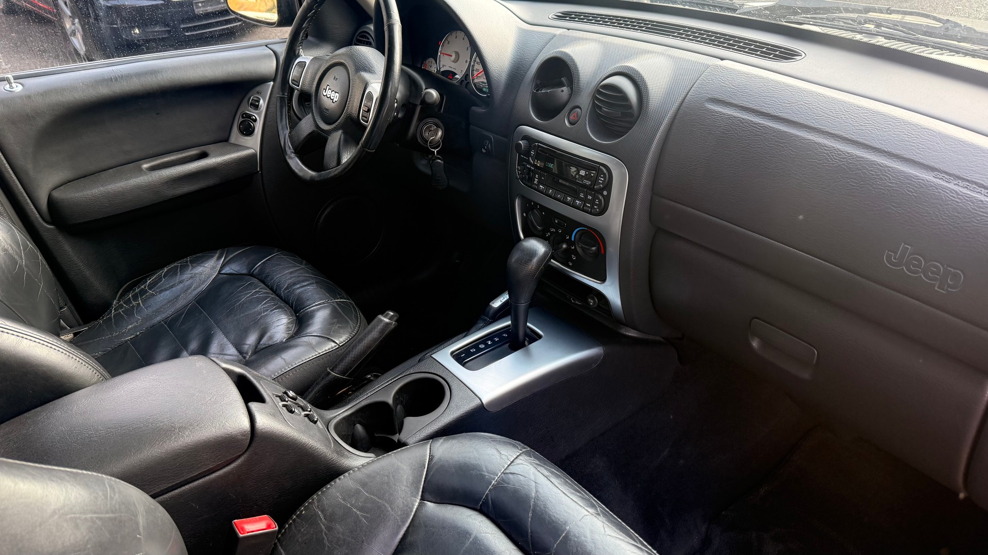 JEEP Cherokee 3.7 V6 Limited-image-5