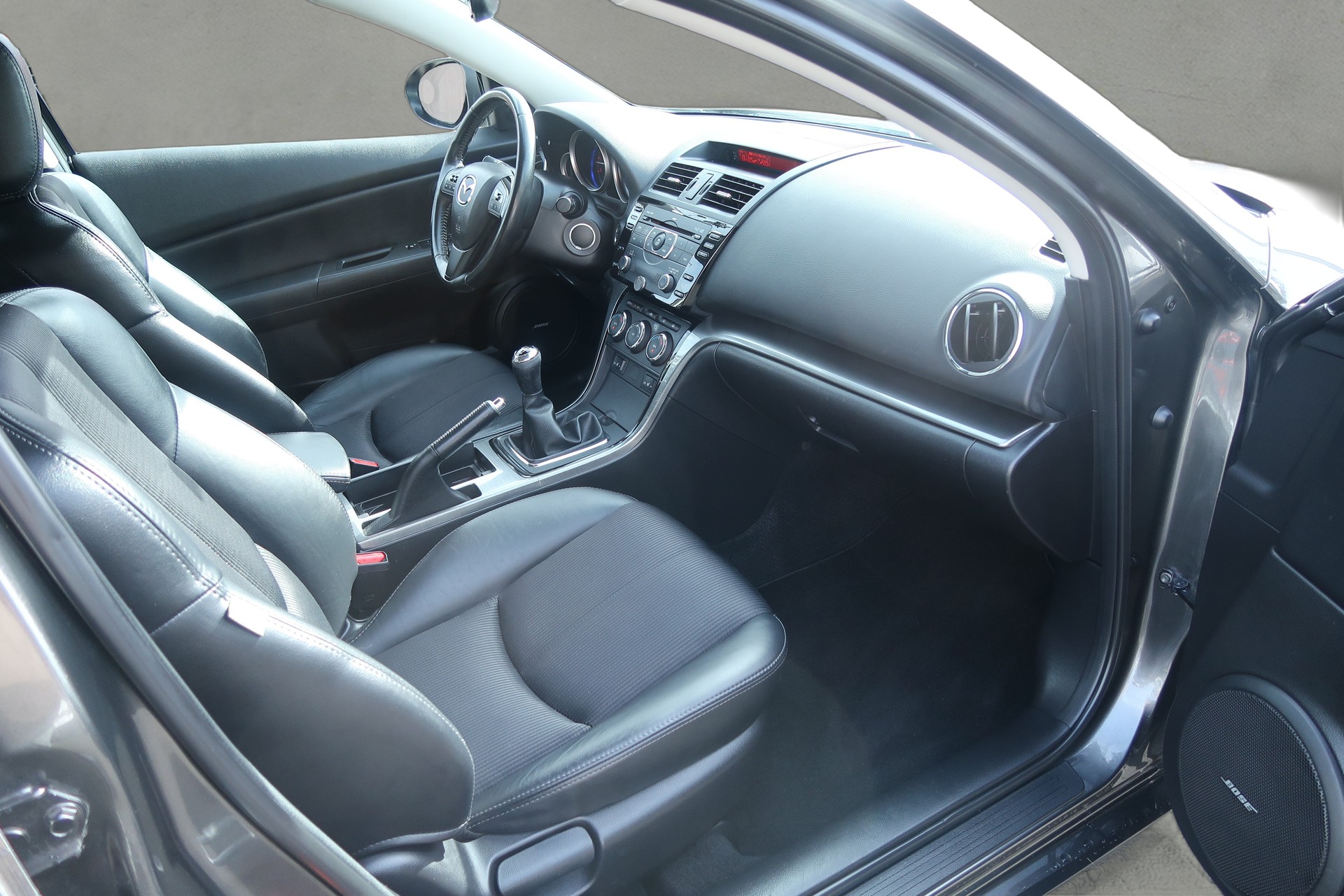 MAZDA 6 2.2 CD 16V Sport-image-9