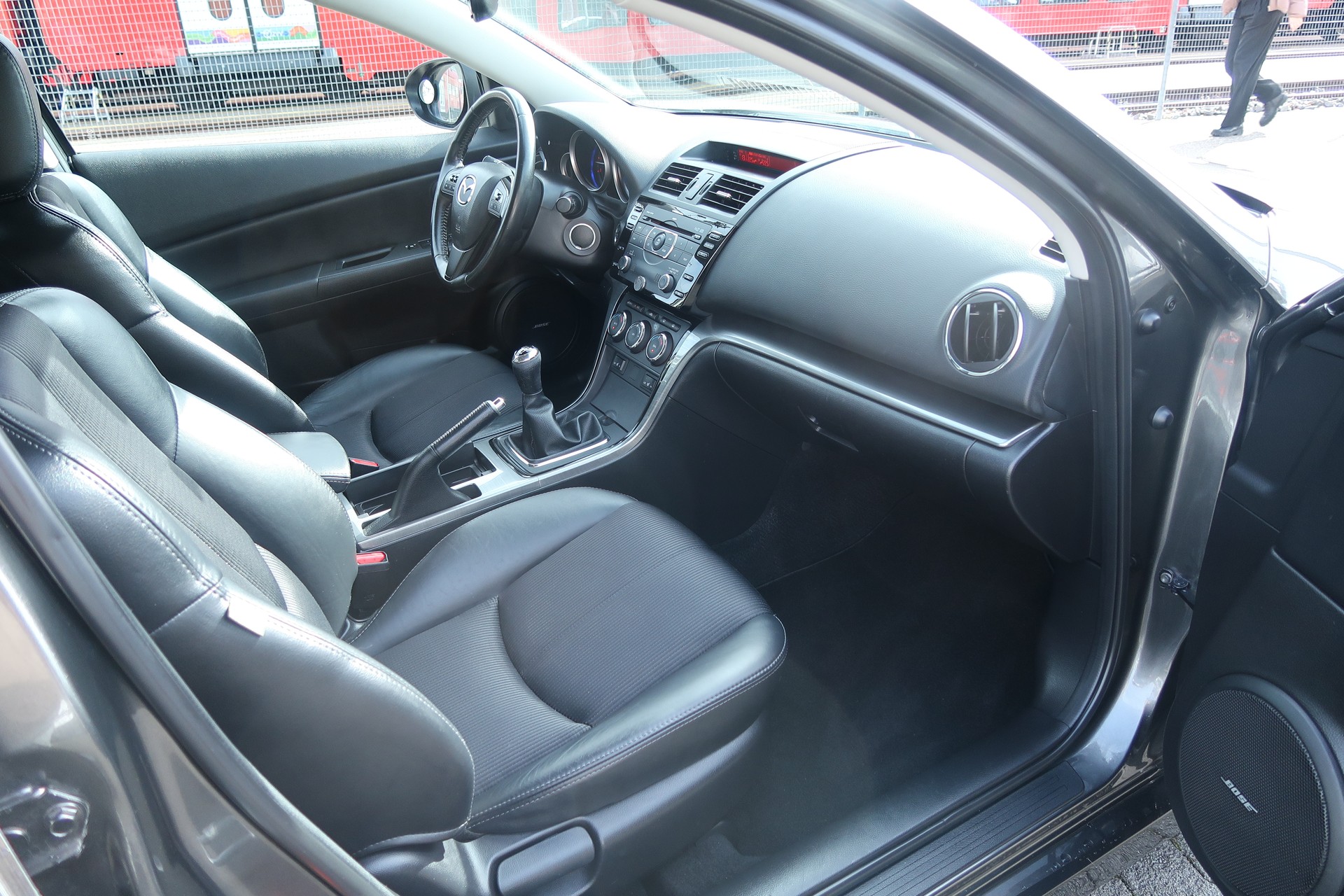 MAZDA 6 2.2 CD 16V Sport-image-9