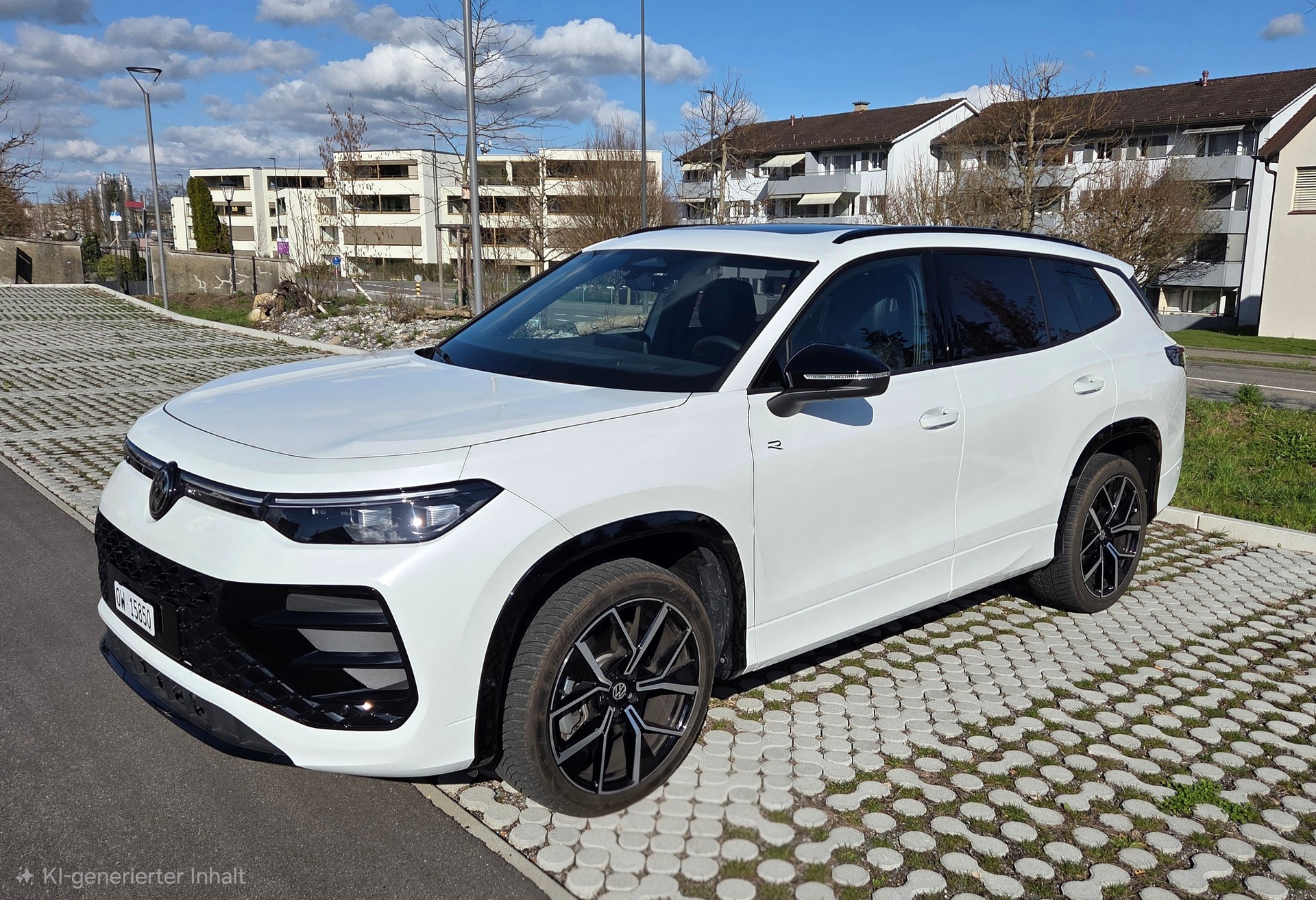VW Tayron 2.0 TSI R-Line Plus DSG 4Motion-image-0