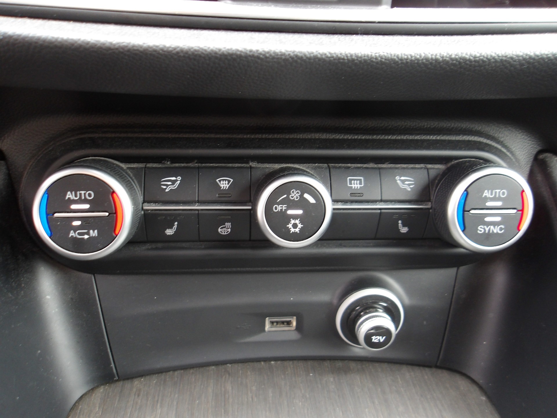 ALFA ROMEO Stelvio 2.0 First Edition Q4 Automatic-image-13