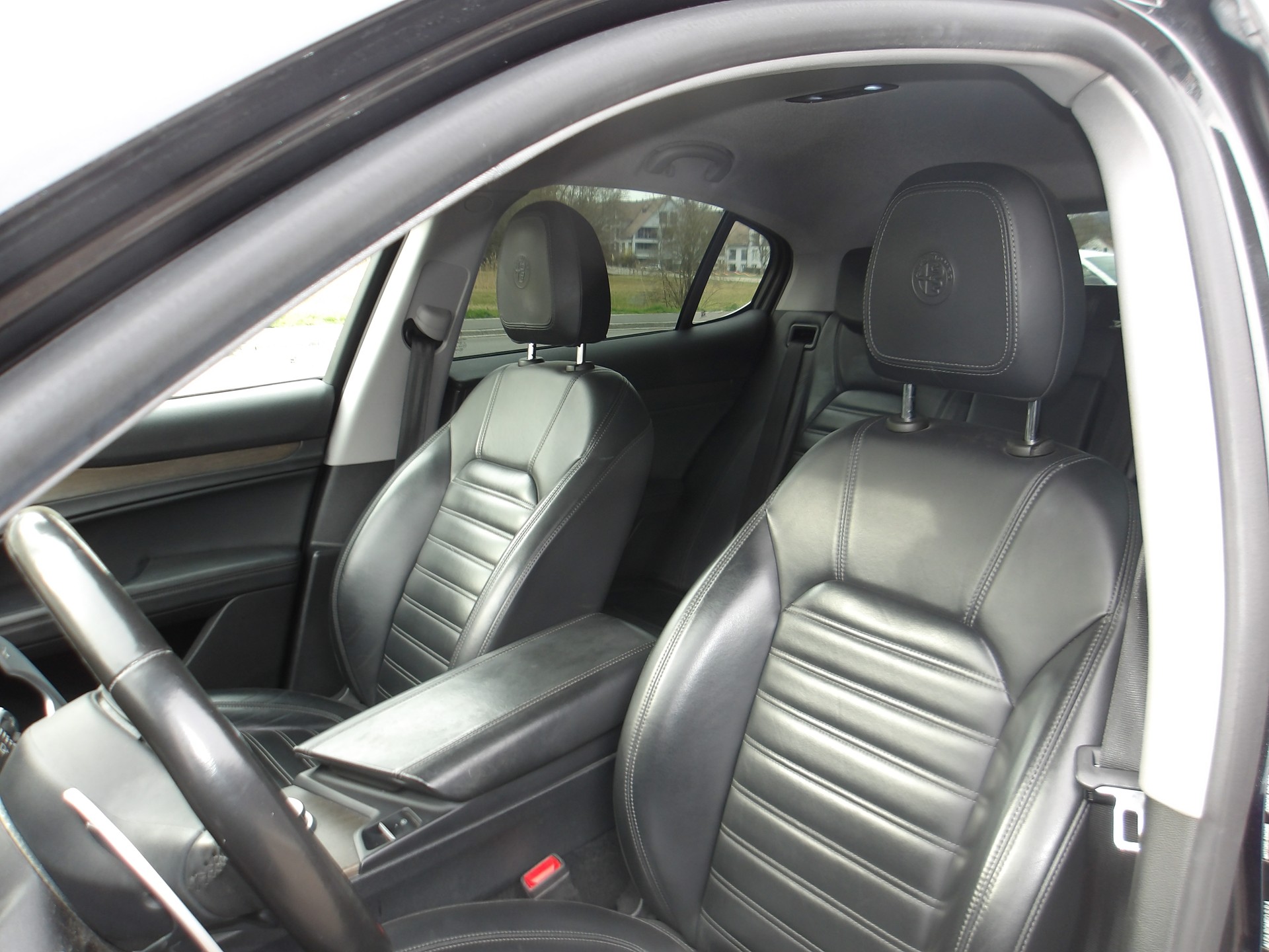 ALFA ROMEO Stelvio 2.0 First Edition Q4 Automatic-image-9