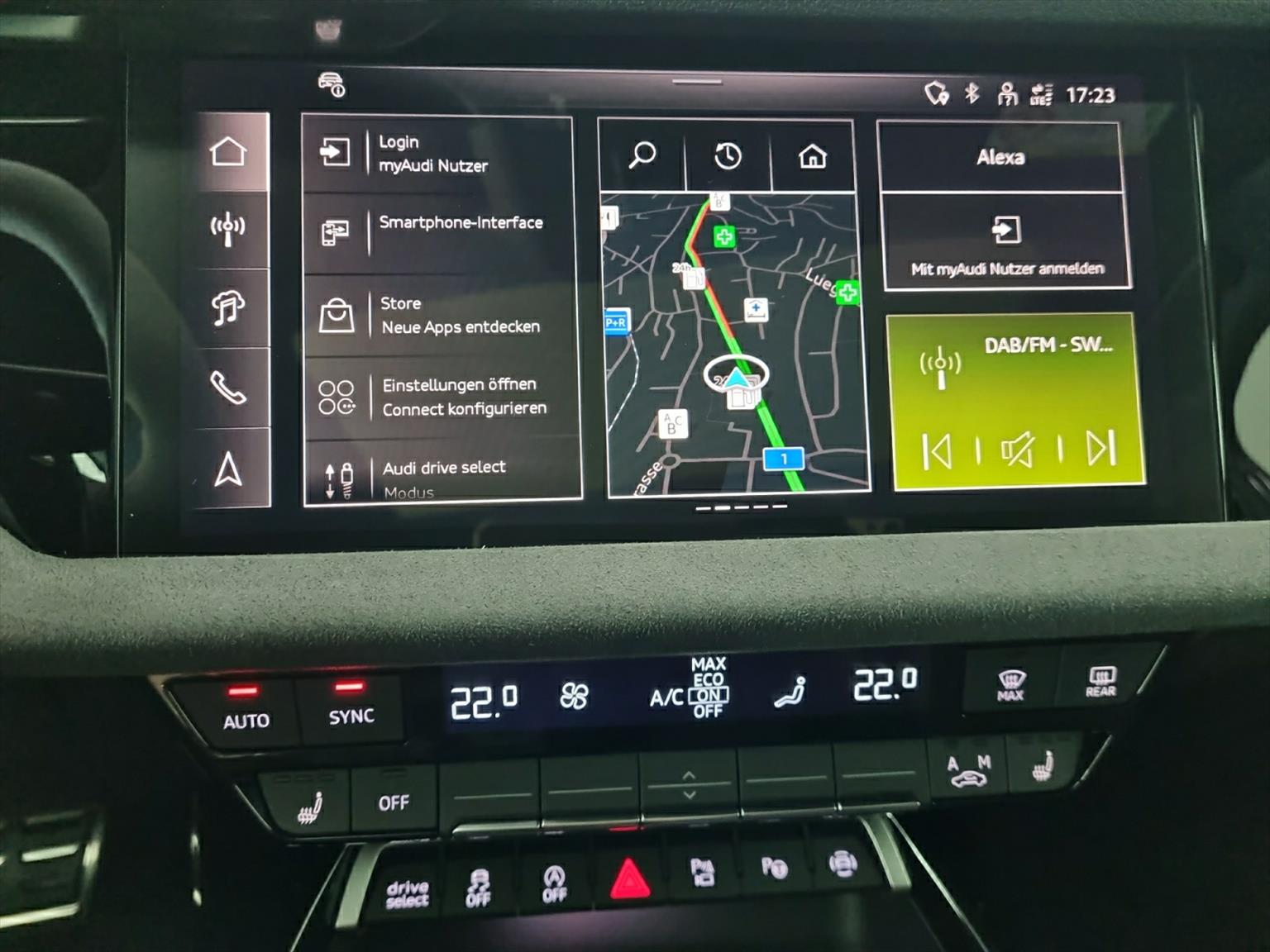 AUDI RS3 Sportback 2.5 TSI quattro S-tronic-image-10