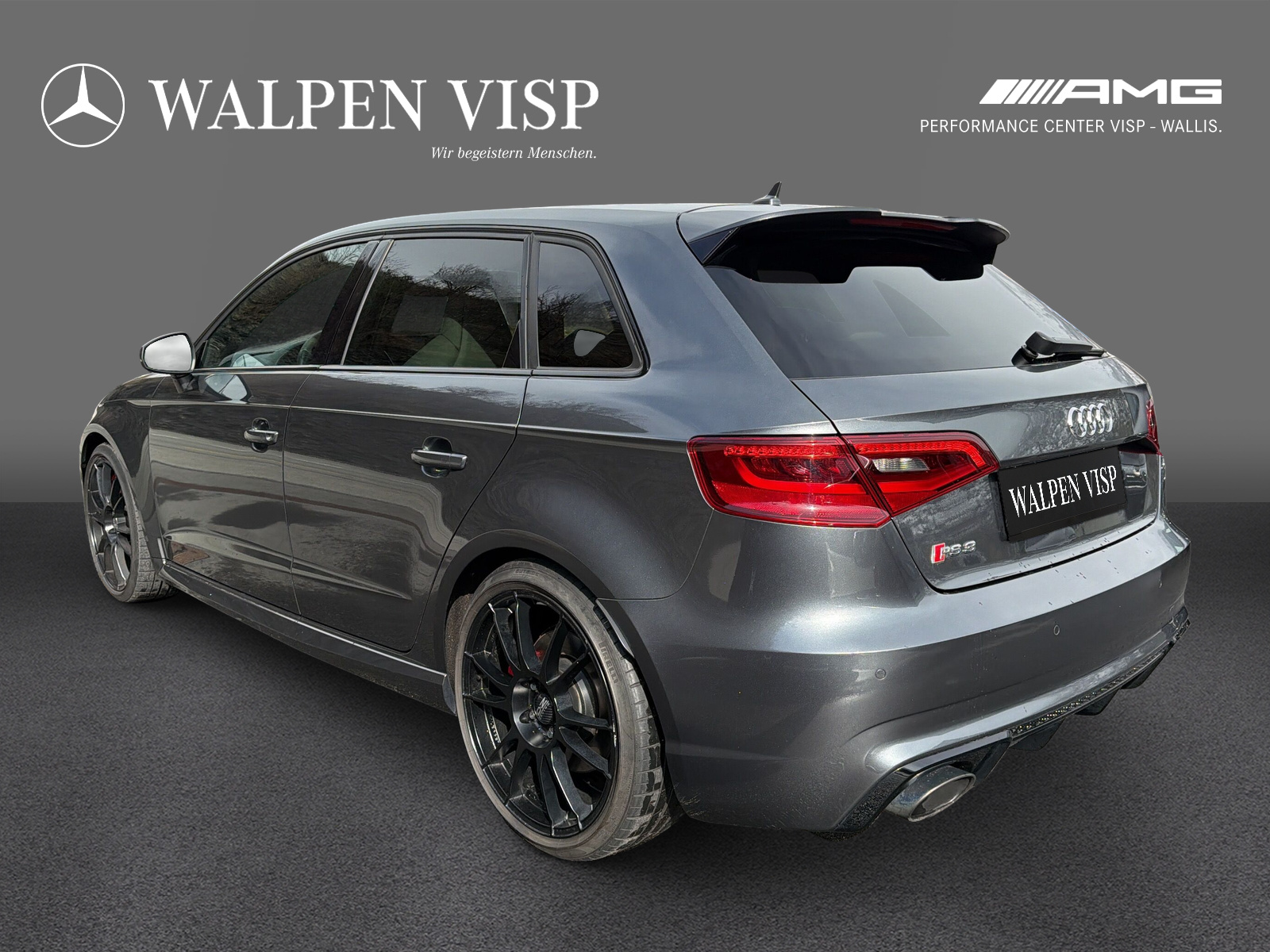 AUDI RS3 2.5 TSI quattro-image-3