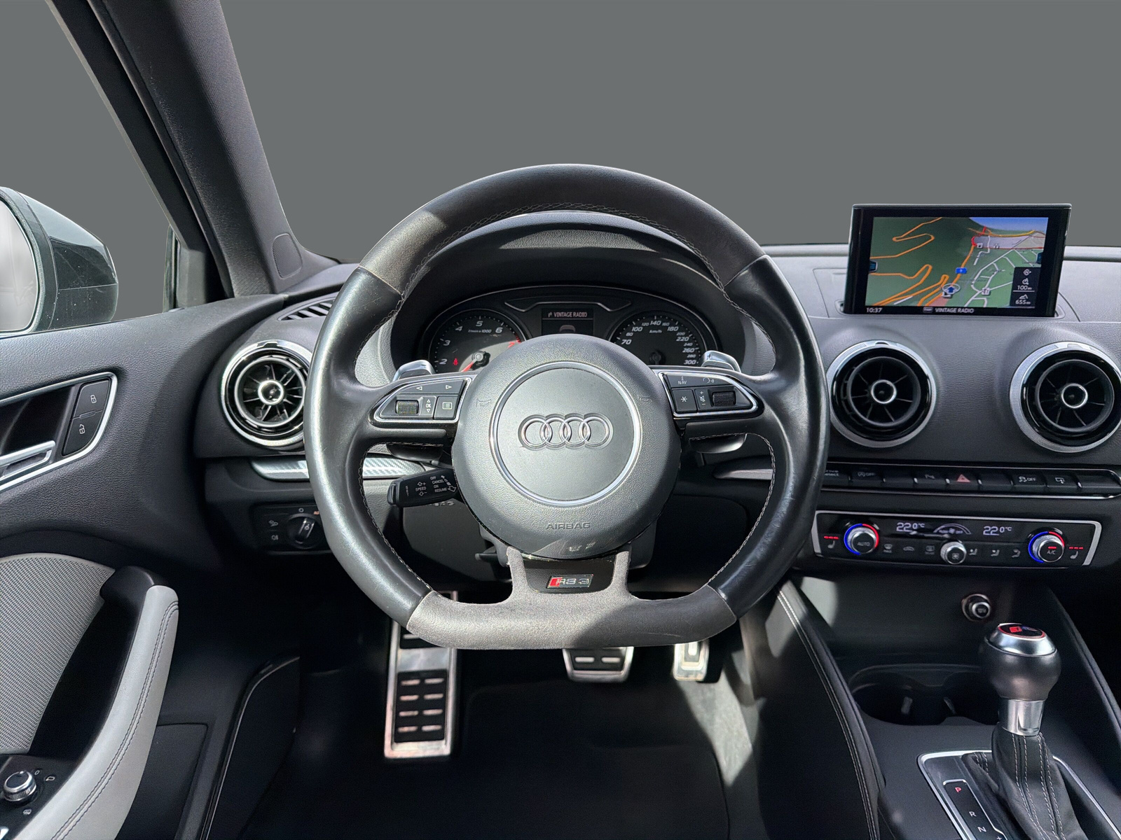 AUDI RS3 2.5 TSI quattro-image-9