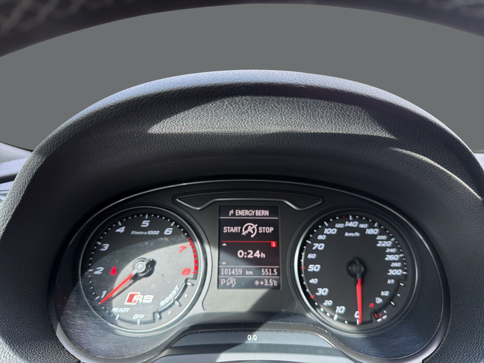 AUDI RS3 2.5 TSI quattro-image-10