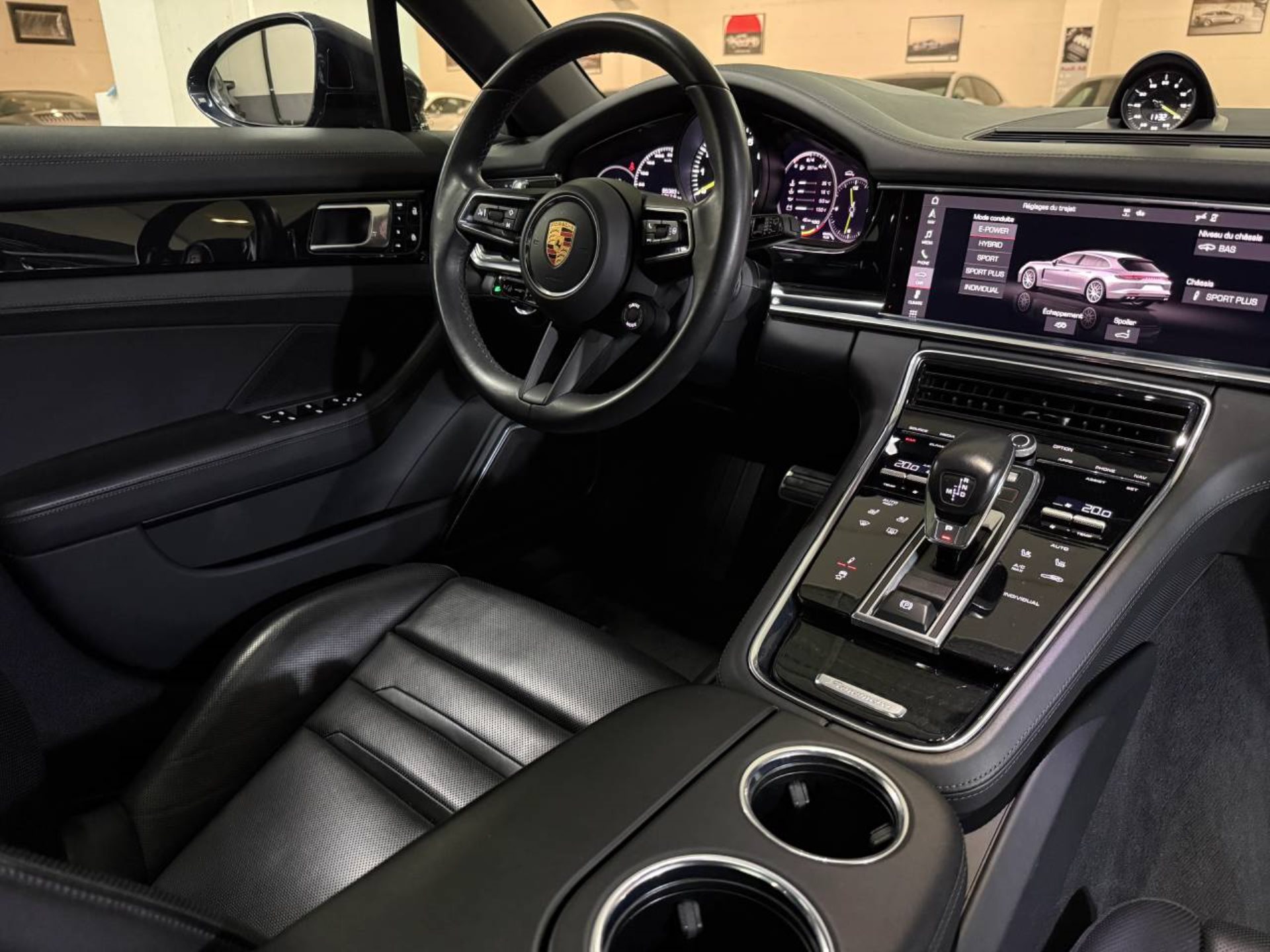 PORSCHE Panamera 4S E-Hybrid Sport Turismo (MY21)-image-14