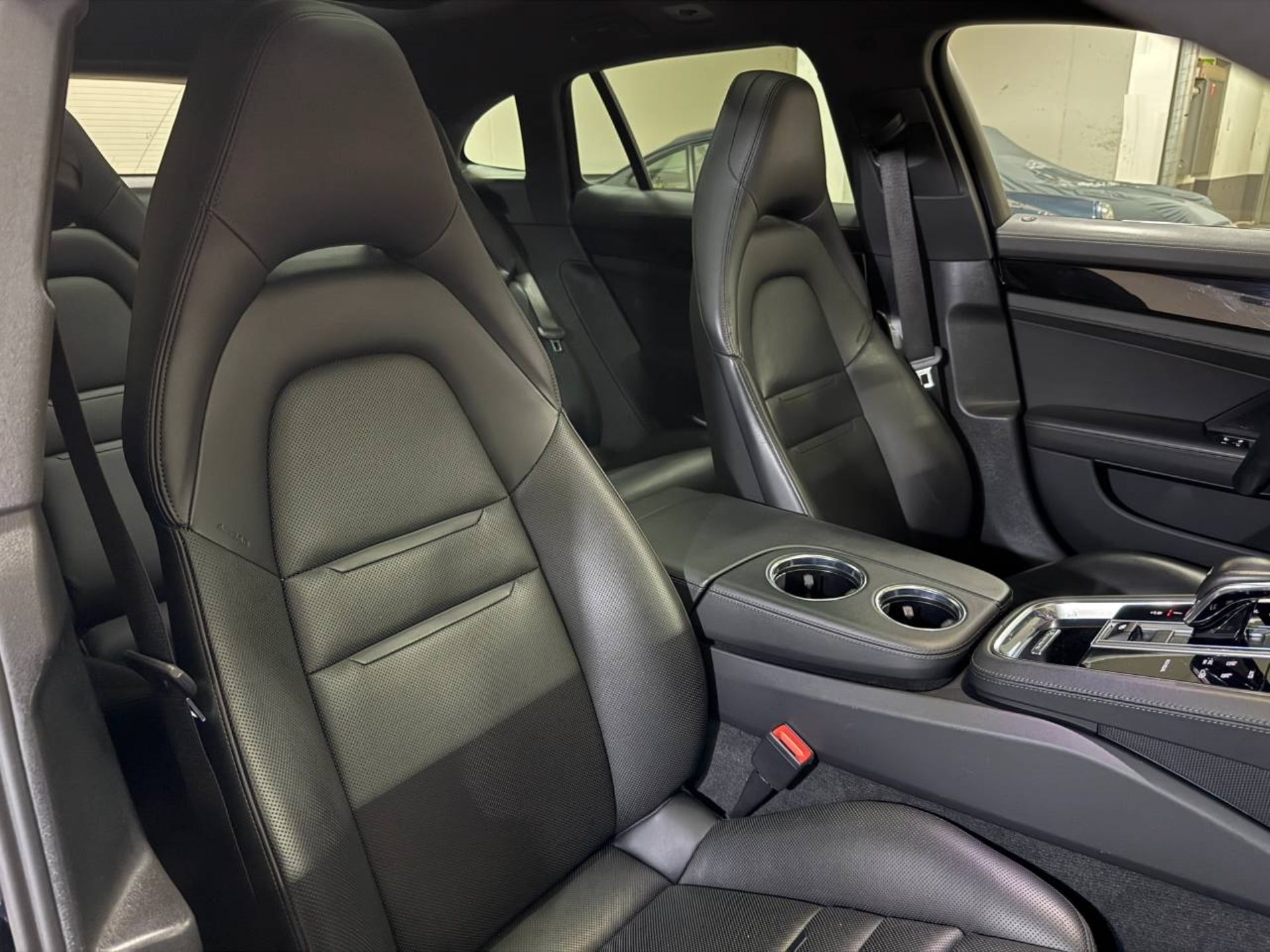 PORSCHE Panamera 4S E-Hybrid Sport Turismo (MY21)-image-16