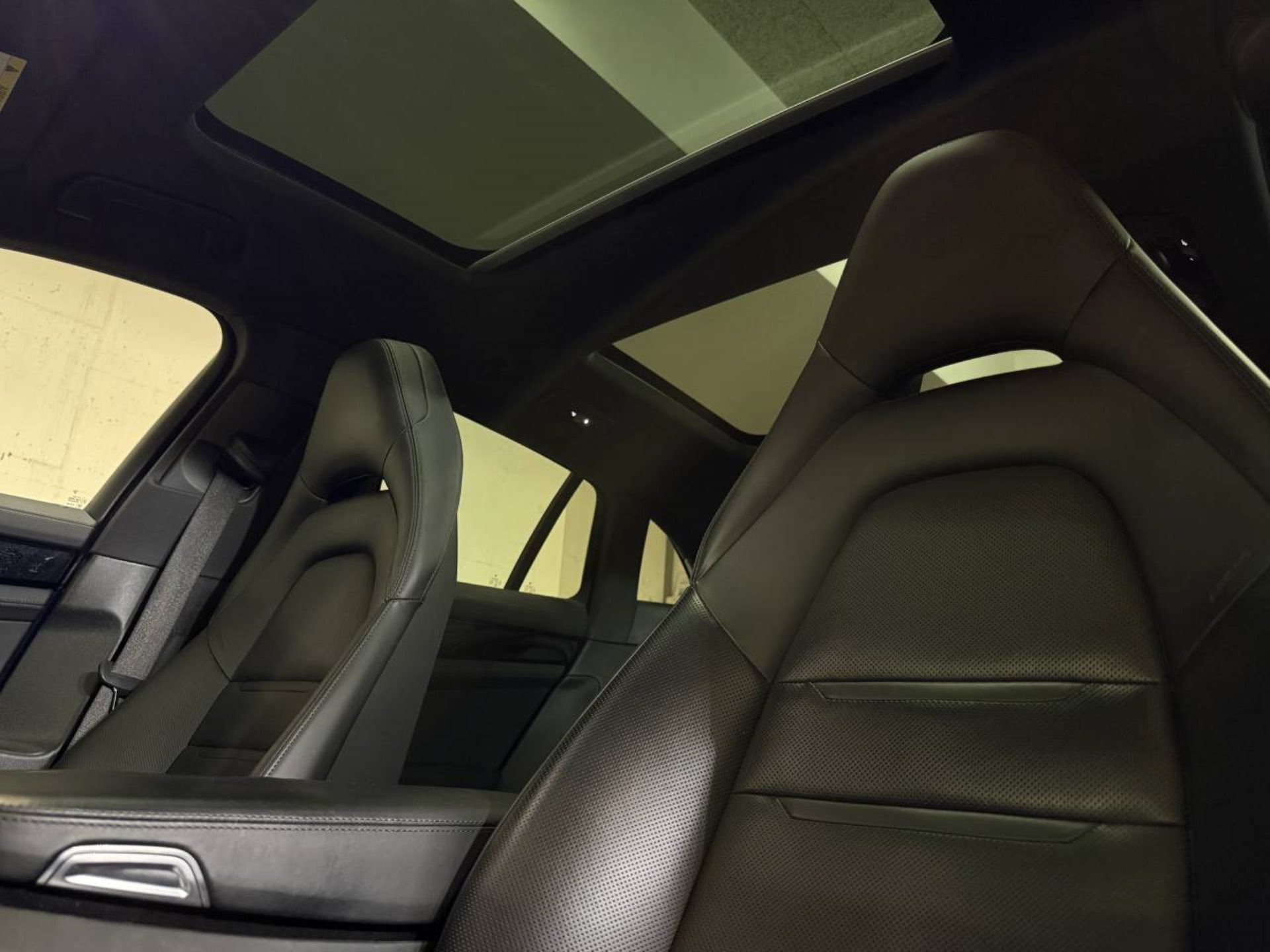 PORSCHE Panamera 4S E-Hybrid Sport Turismo (MY21)-image-25