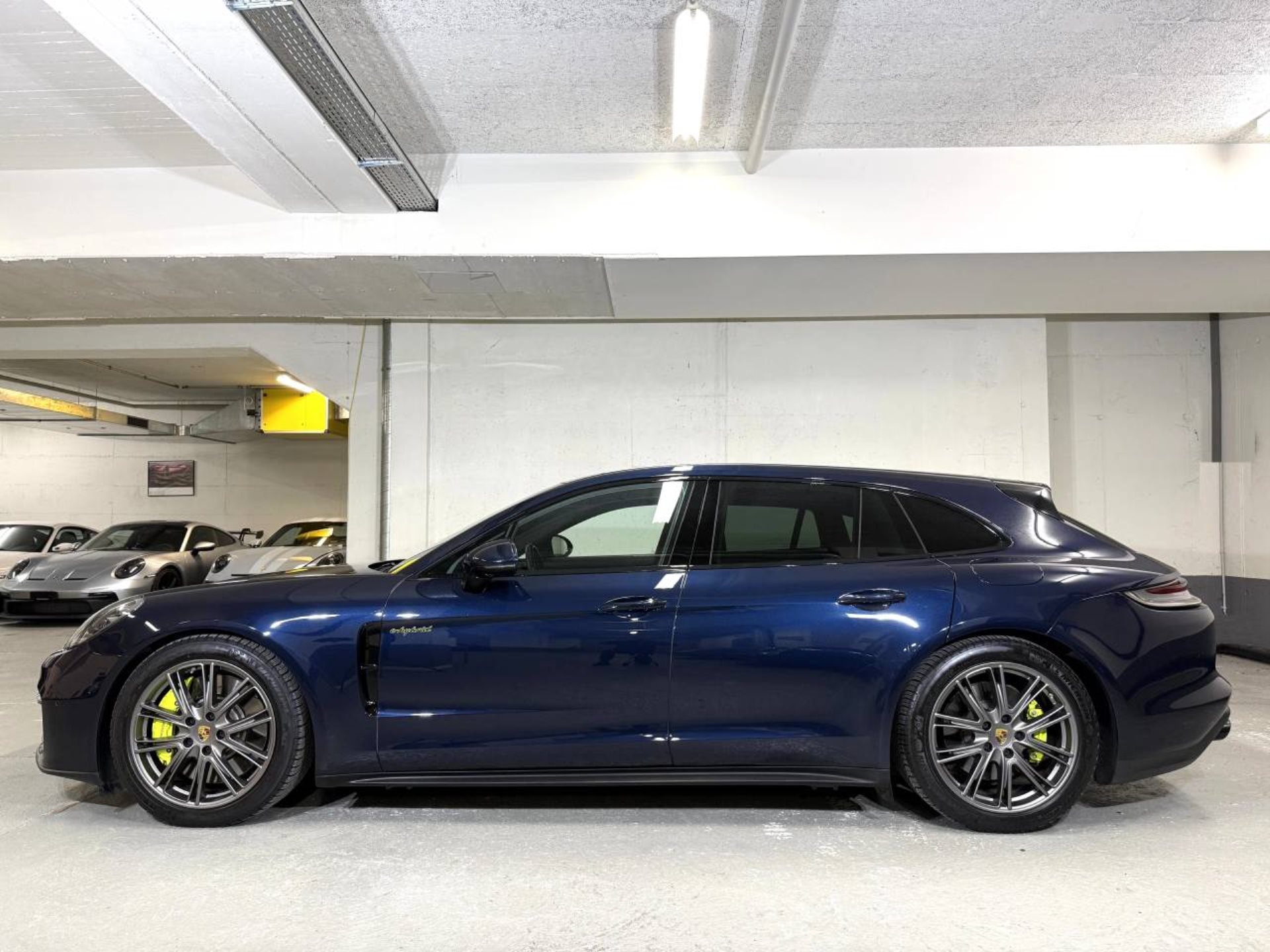 PORSCHE Panamera 4S E-Hybrid Sport Turismo (MY21)-image-1