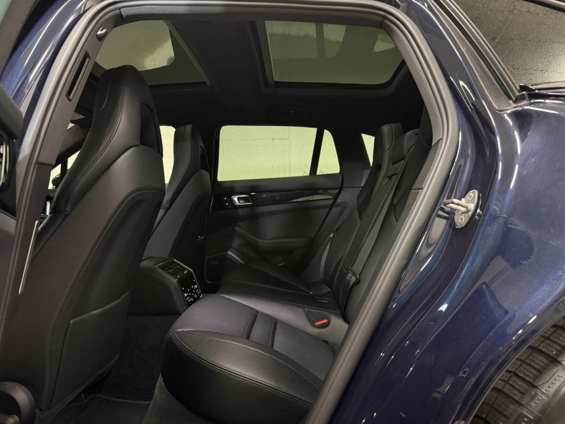 PORSCHE Panamera 4S E-Hybrid Sport Turismo (MY21)-image-20