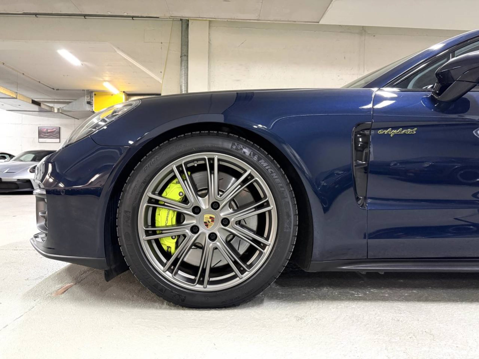 PORSCHE Panamera 4S E-Hybrid Sport Turismo (MY21)-image-9