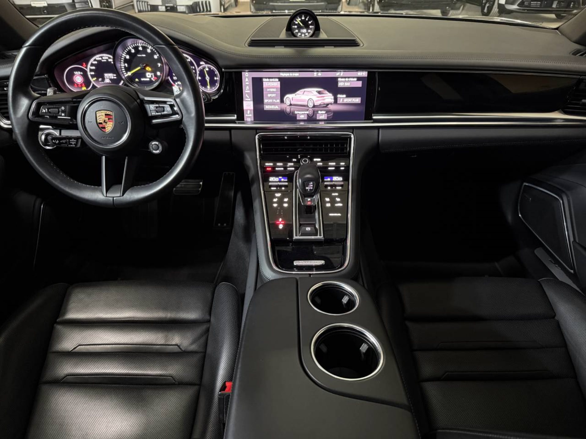 PORSCHE Panamera 4S E-Hybrid Sport Turismo (MY21)-image-13