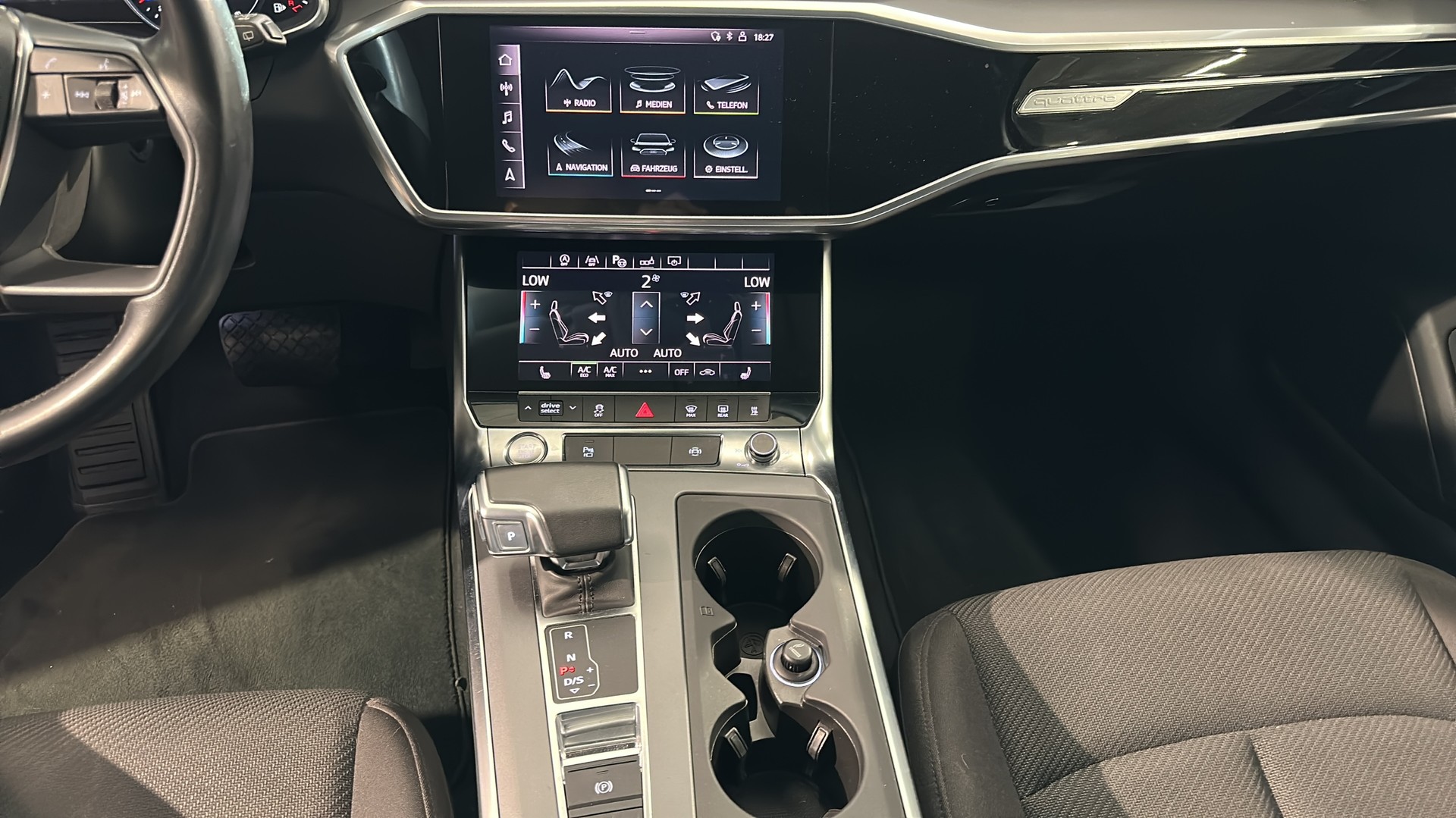 AUDI A6 Avant 45 TFSI Sport Attraction quattro S-tronic-image-12