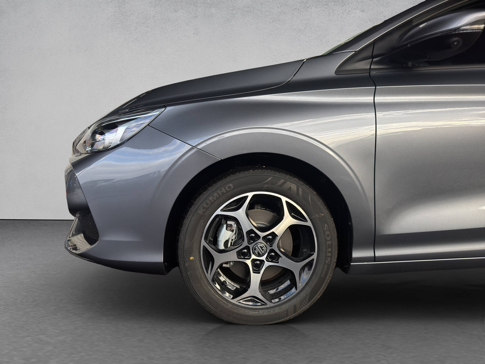 MG 3 1.5 Hybrid+ Luxury-image-2