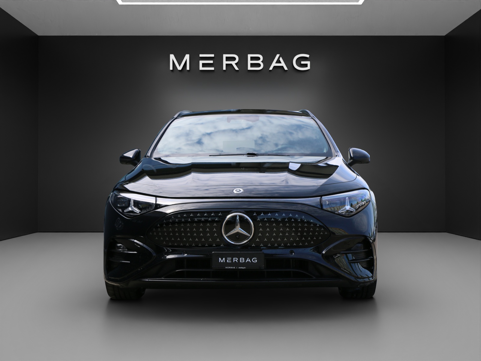 MERCEDES-BENZ CLA 350 4matic Shooting Brake with EQ-Technology-image-24