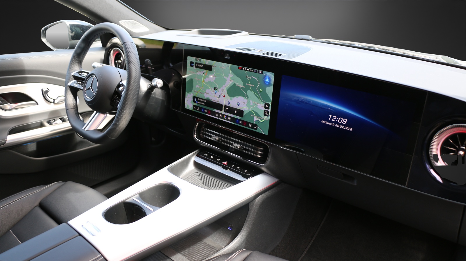 MERCEDES-BENZ CLA 350 4matic Shooting Brake with EQ-Technology-image-6