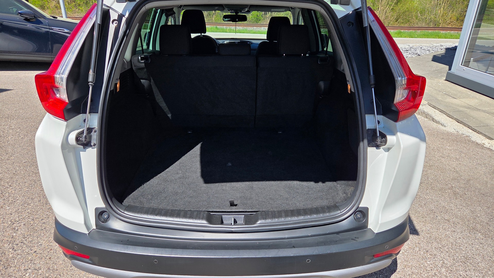 HONDA CR-V 2.0i MMD Hybrid Elegance 4WD Automatic-image-10