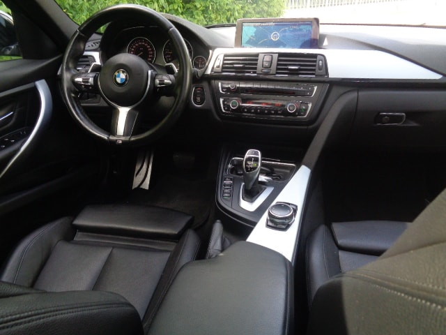 BMW 335i xDrive Touring Sport Line Steptronic-image-3