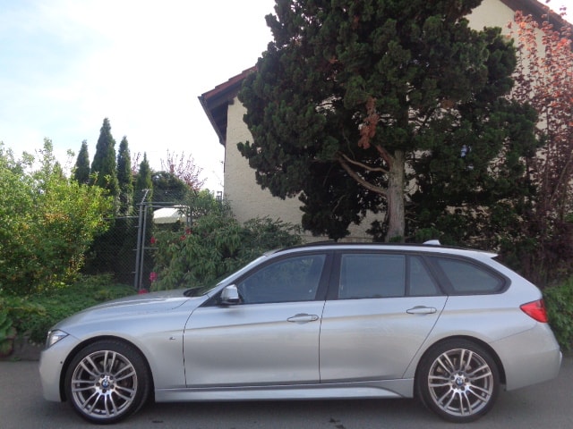BMW 335i xDrive Touring Sport Line Steptronic-image-1