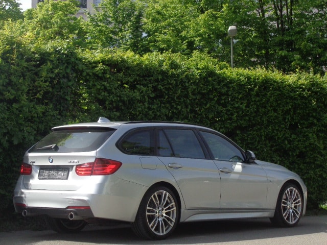 BMW 335i xDrive Touring Sport Line Steptronic-image-15