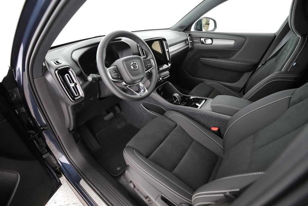 VOLVO EX40 Twin Ultra AWD-image-7